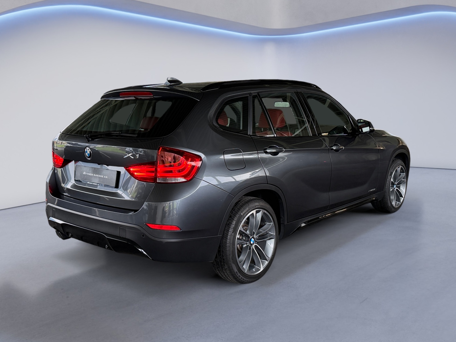 BMW X1 28i xDrive-image-4