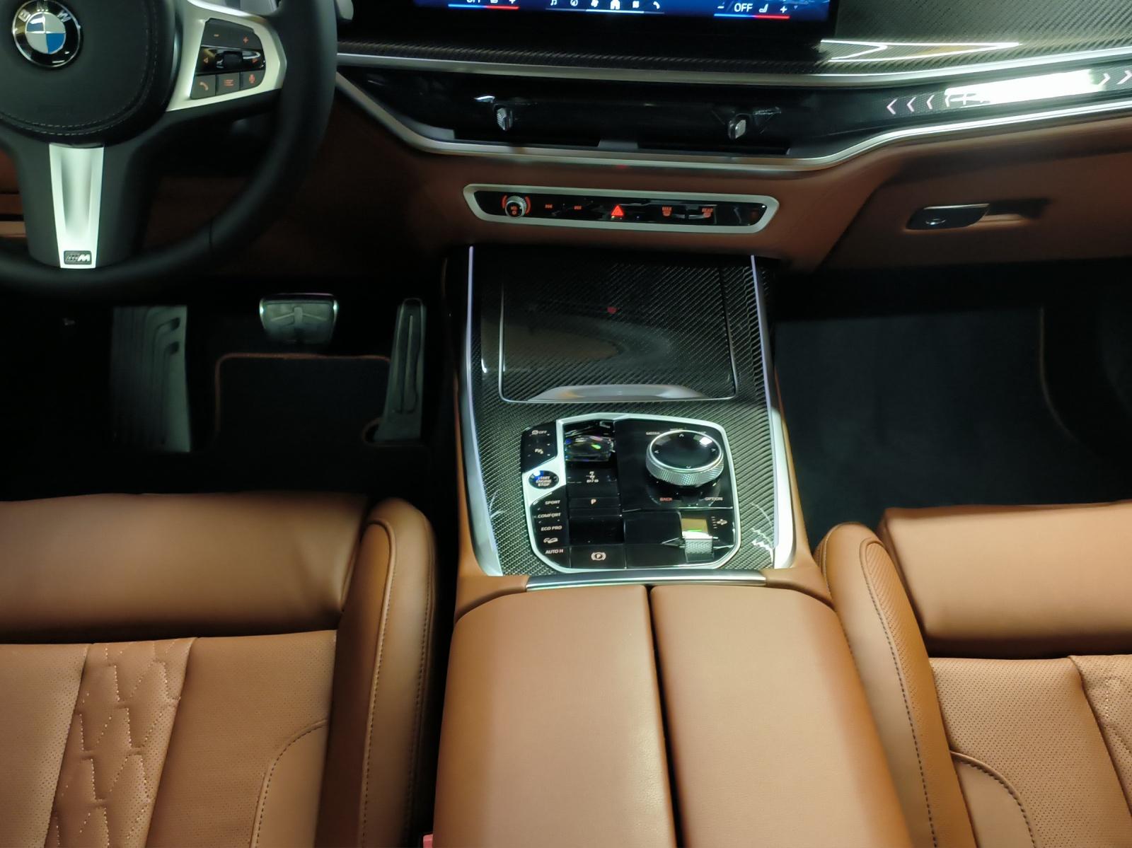 BMW X7 40d xDrive-image-19