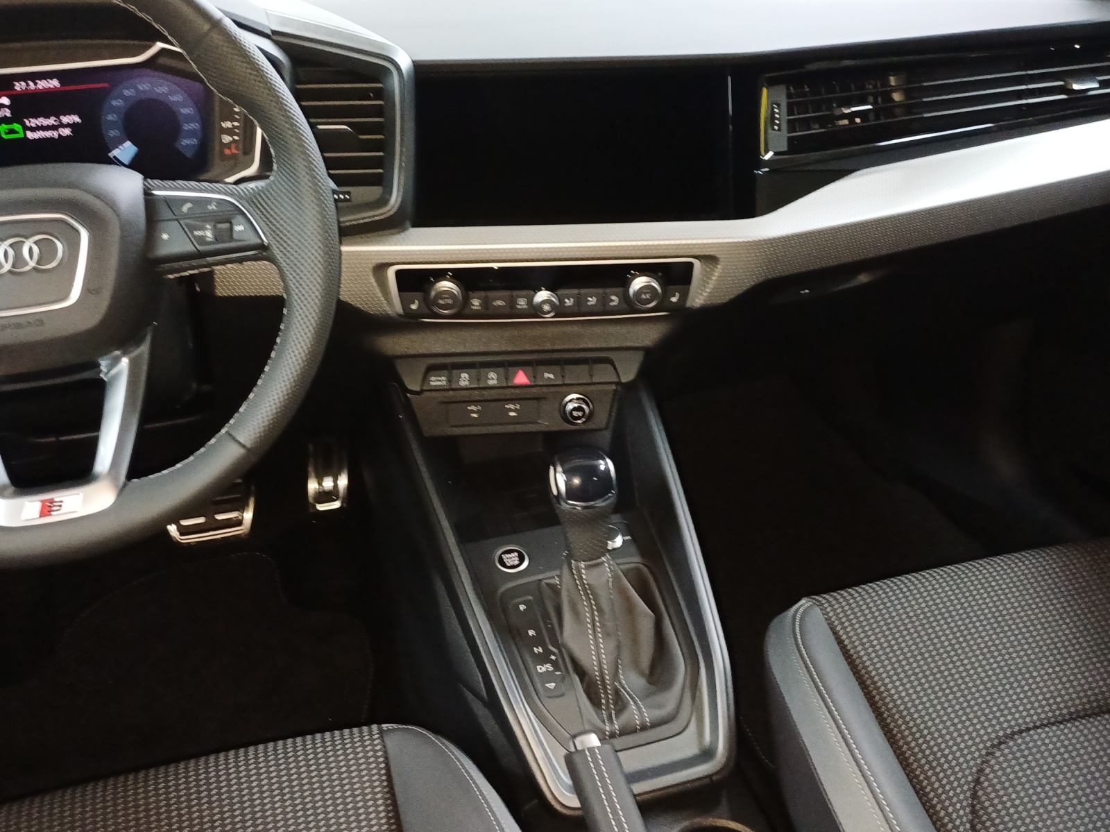AUDI A1 Sportback 30 TFSI S Line S-tronic-image-10