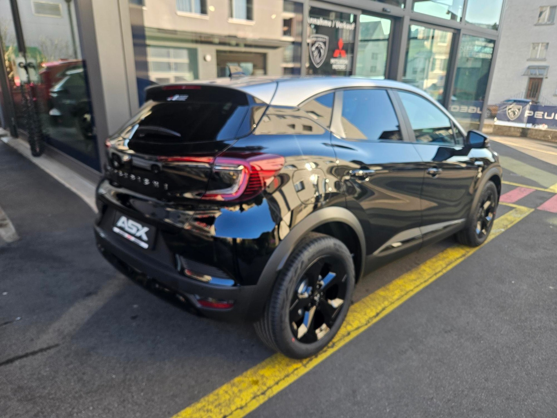 MITSUBISHI ASX 1.3 MH Sport-showroom-element-3