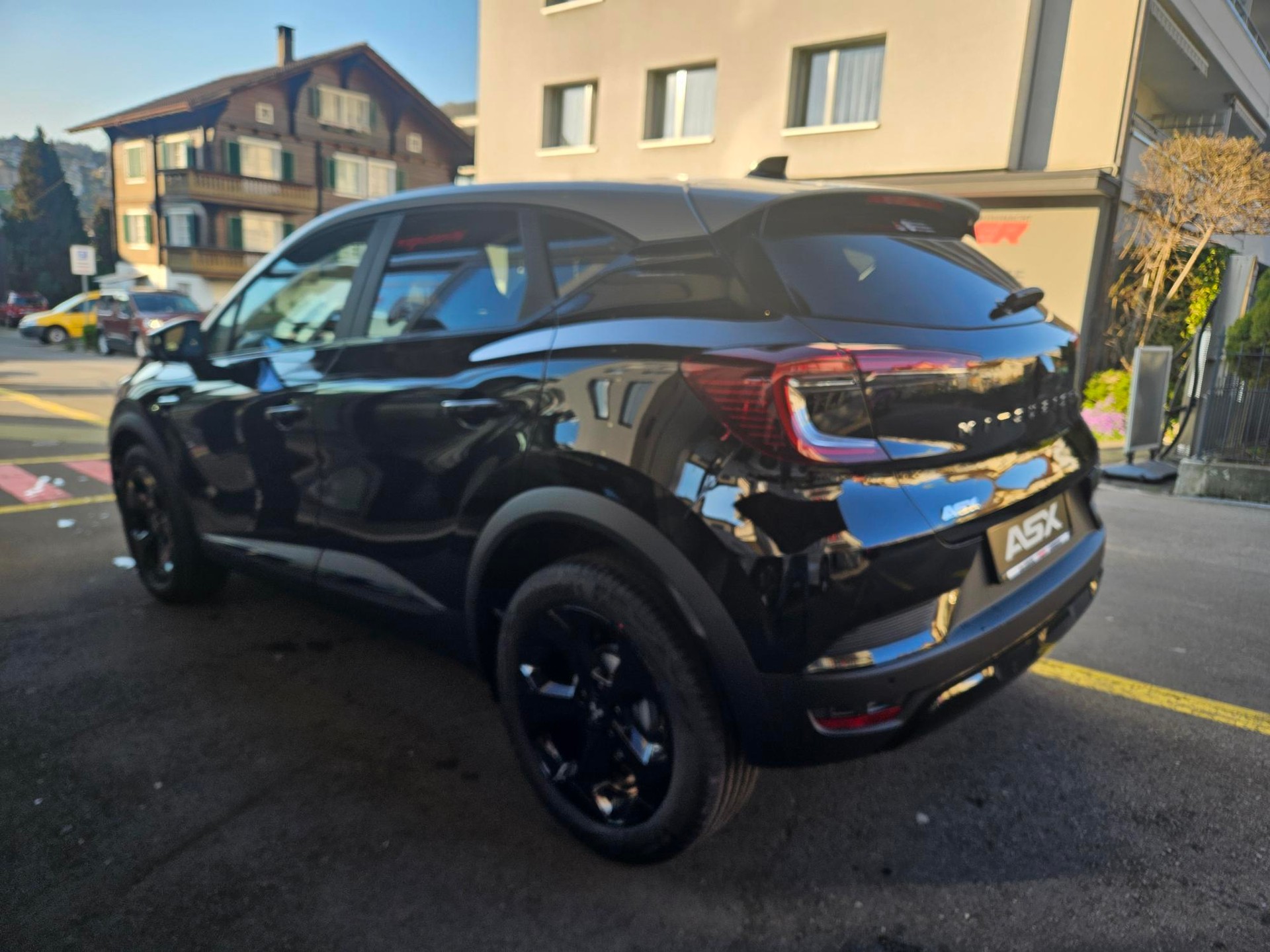 MITSUBISHI ASX 1.3 MH Sport-showroom-element-2