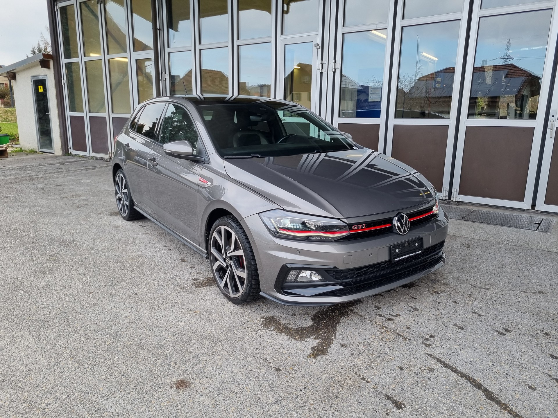 VW Polo 2.0 TSI GTI DSG-image-1