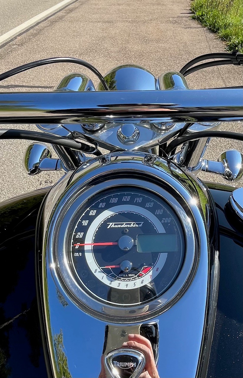 TRIUMPH Thunderbird 1600 ABS-image-2