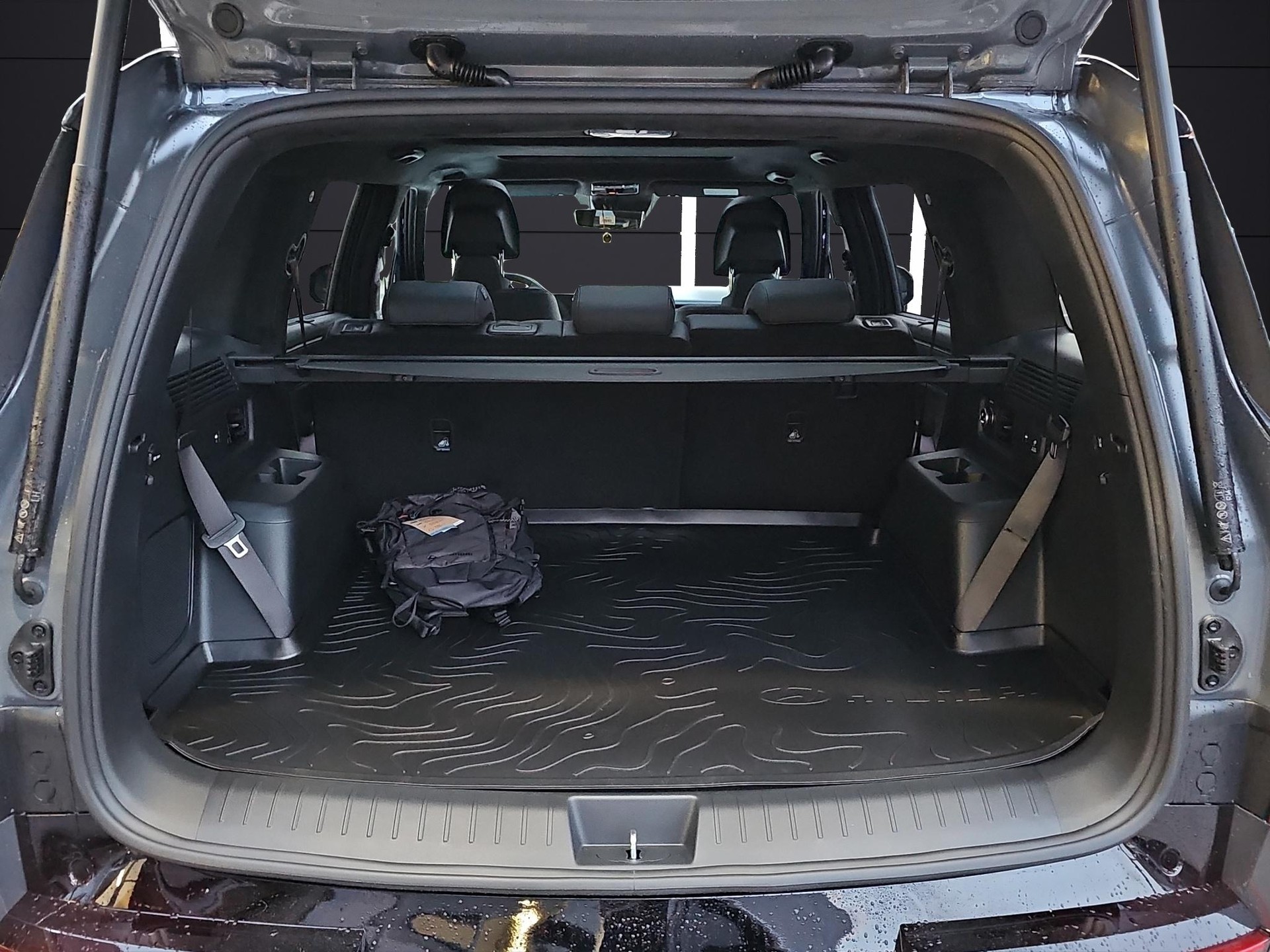 HYUNDAI Santa Fe 1.6 T-GDi HEV Calligraphy Swiss Edition-image-12