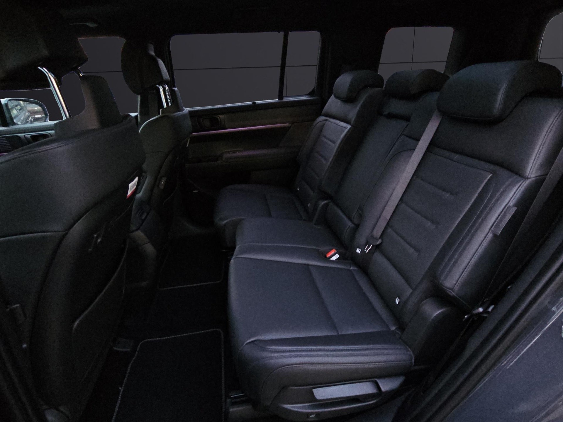 HYUNDAI Santa Fe 1.6 T-GDi HEV Calligraphy Swiss Edition-image-10