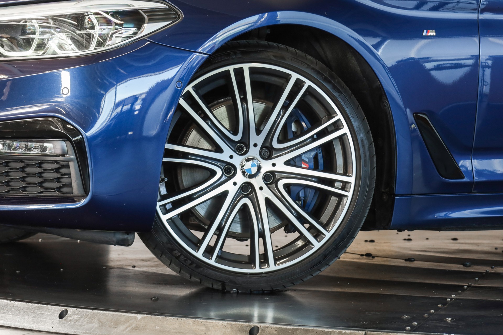BMW 540d xDrive Pure M Sport Edition Steptronic-image-7