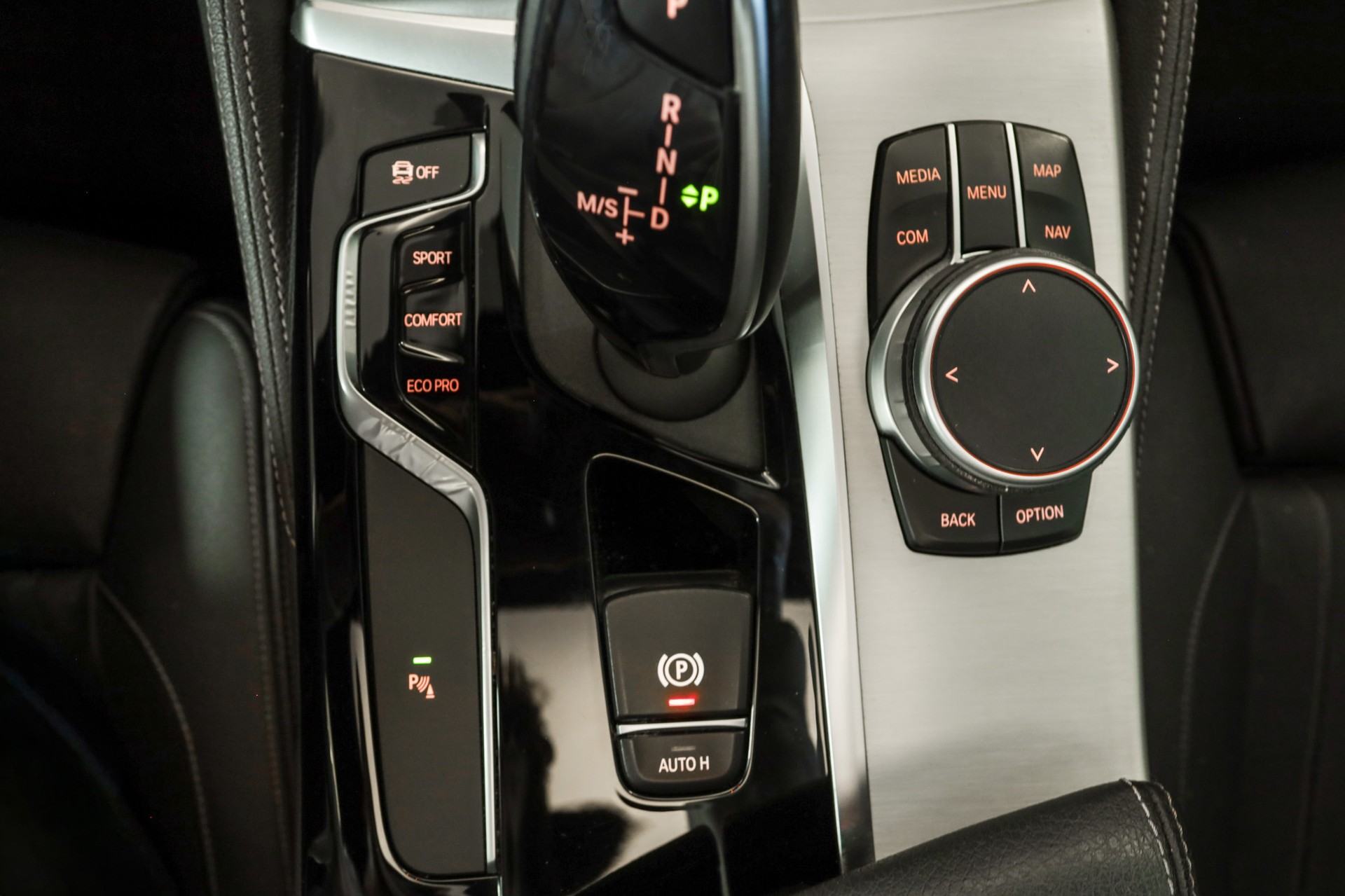 BMW 540d xDrive Pure M Sport Edition Steptronic-image-26