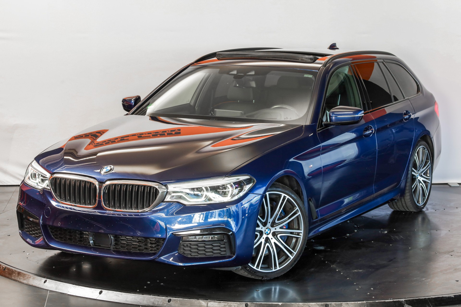 BMW 540d xDrive Pure M Sport Edition Steptronic-image-4