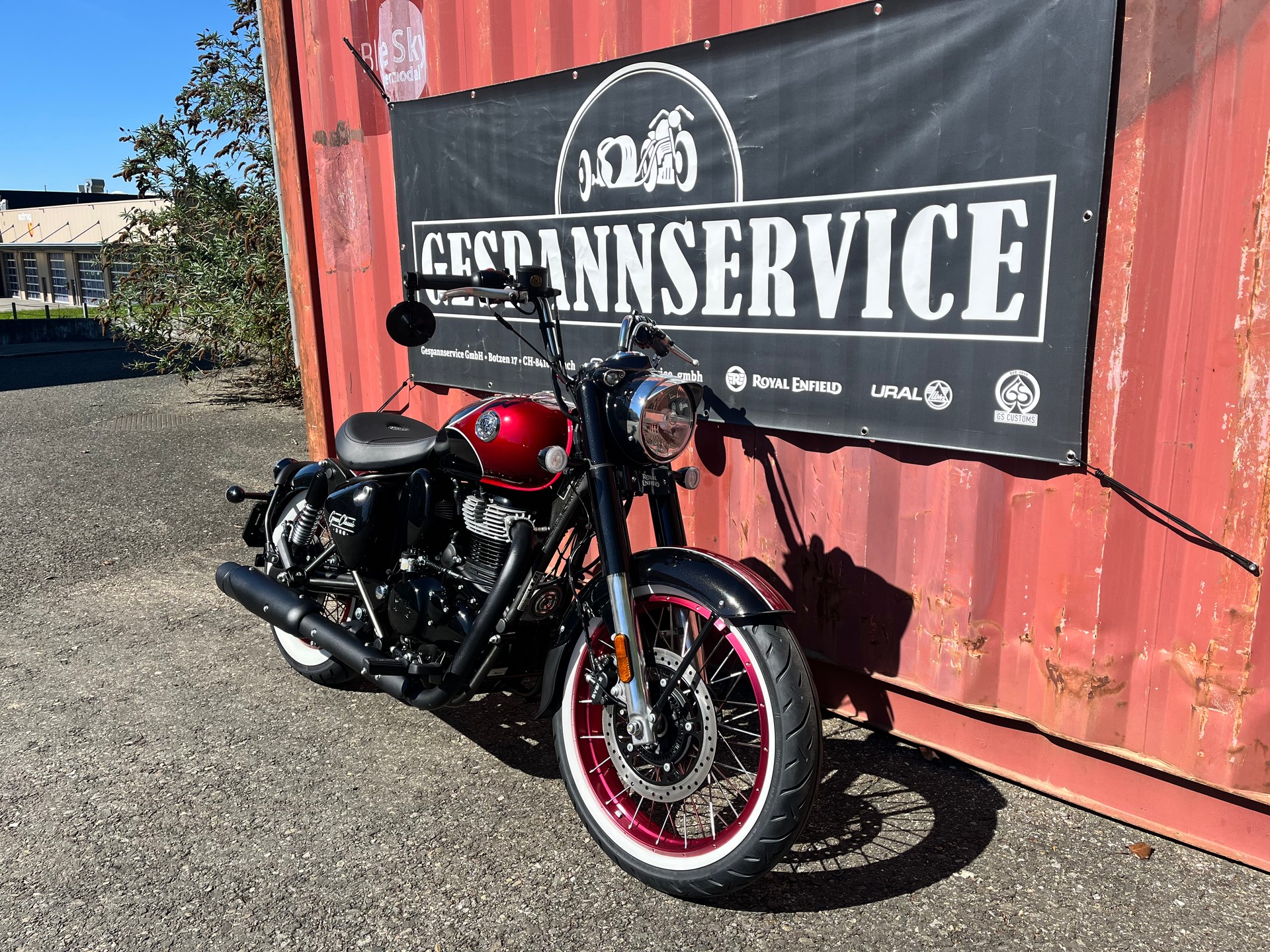ROYAL ENFIELD Classic 350 Goan Limited-image-2