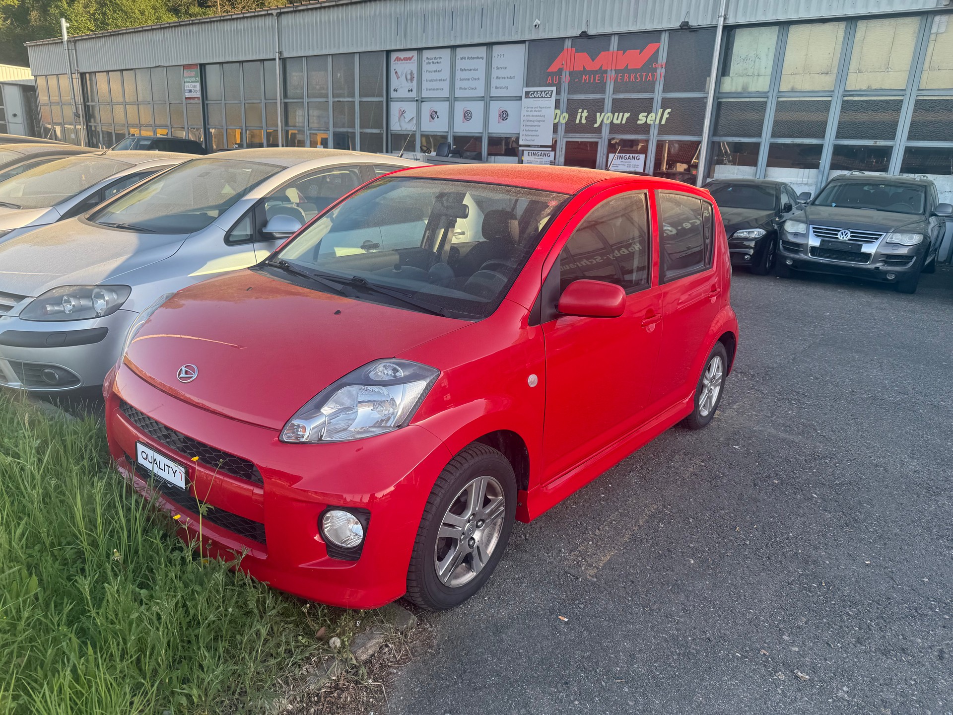 DAIHATSU Sirion 4x4-image-2