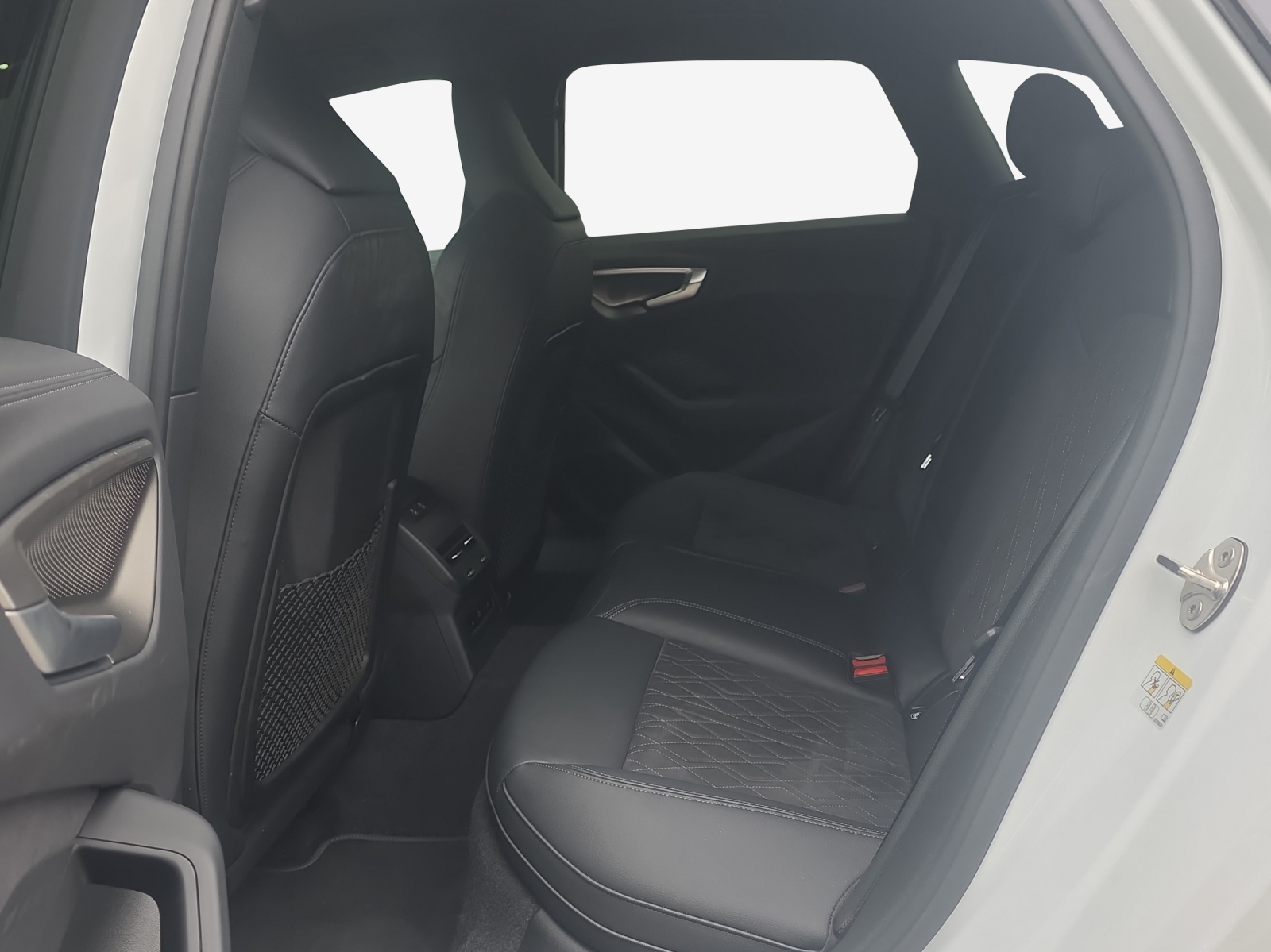 AUDI A5 Avant TDI quattro 150 kW S tronic-image-11