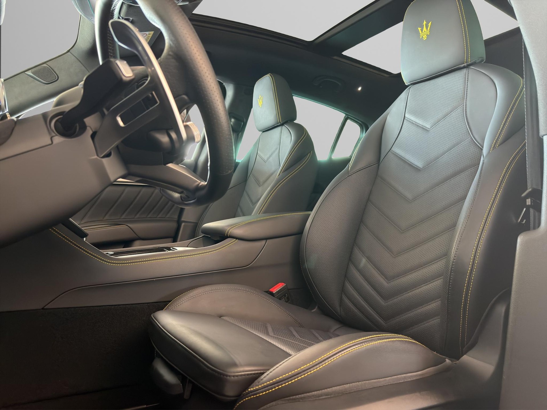 MASERATI Grecale 2.0 Hybrid Modena-image-10
