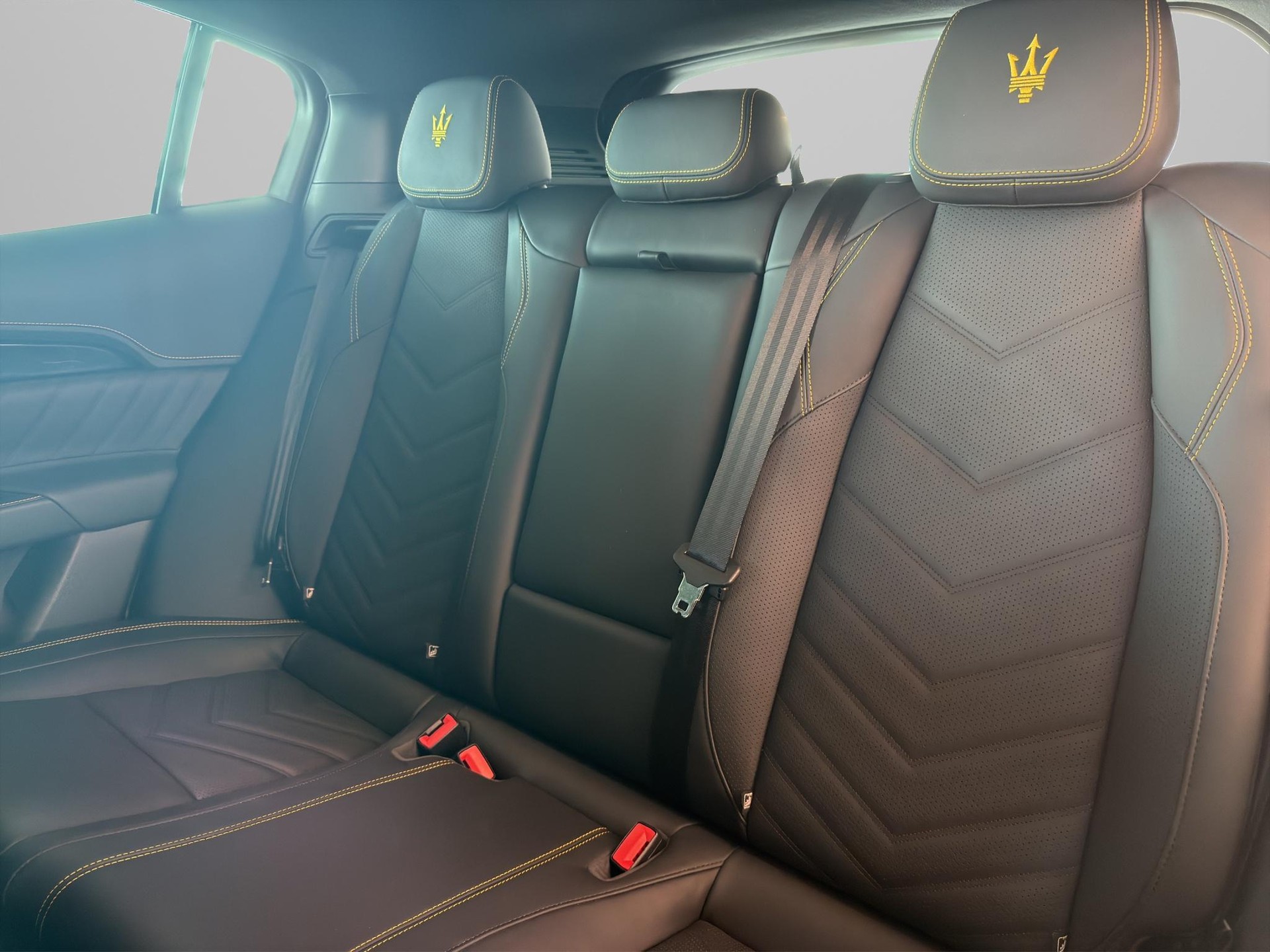 MASERATI Grecale 2.0 Hybrid Modena-image-11