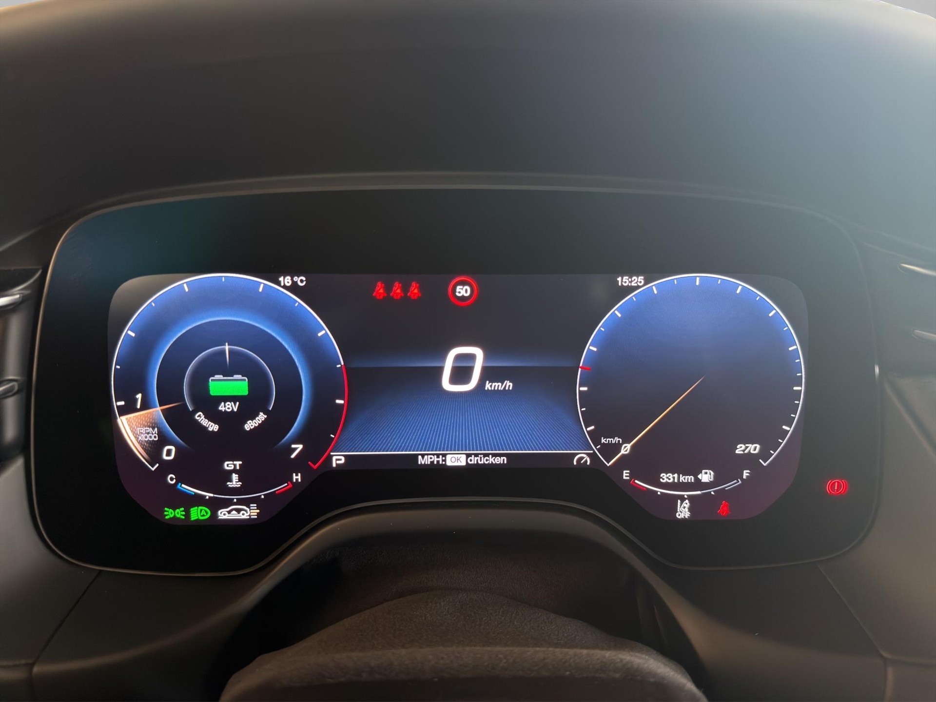 MASERATI Grecale 2.0 Hybrid Modena-image-16