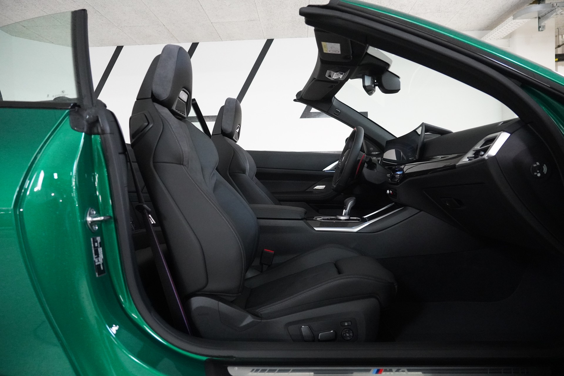 BMW M4 Cabrio Competition M xDrive-image-21