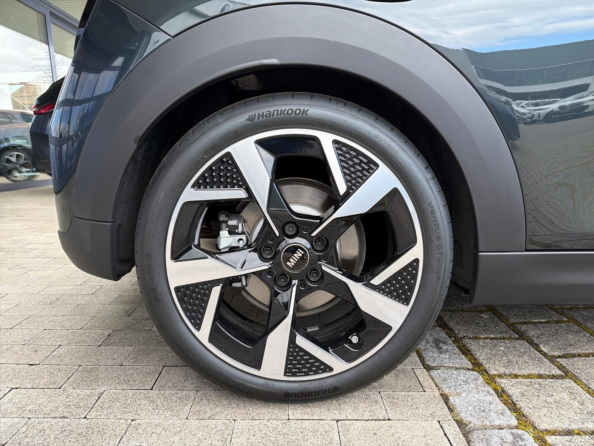 MINI Cooper S (3d)-image-6