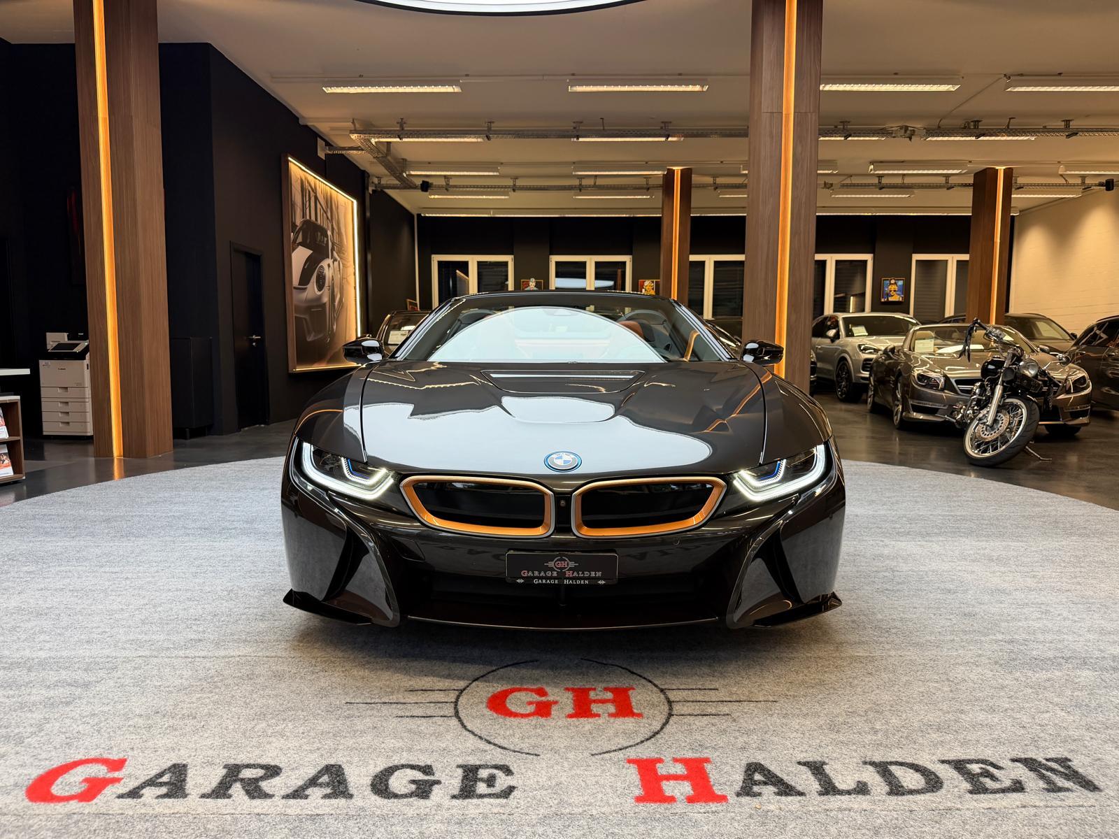 BMW i8 Roadster-image-5