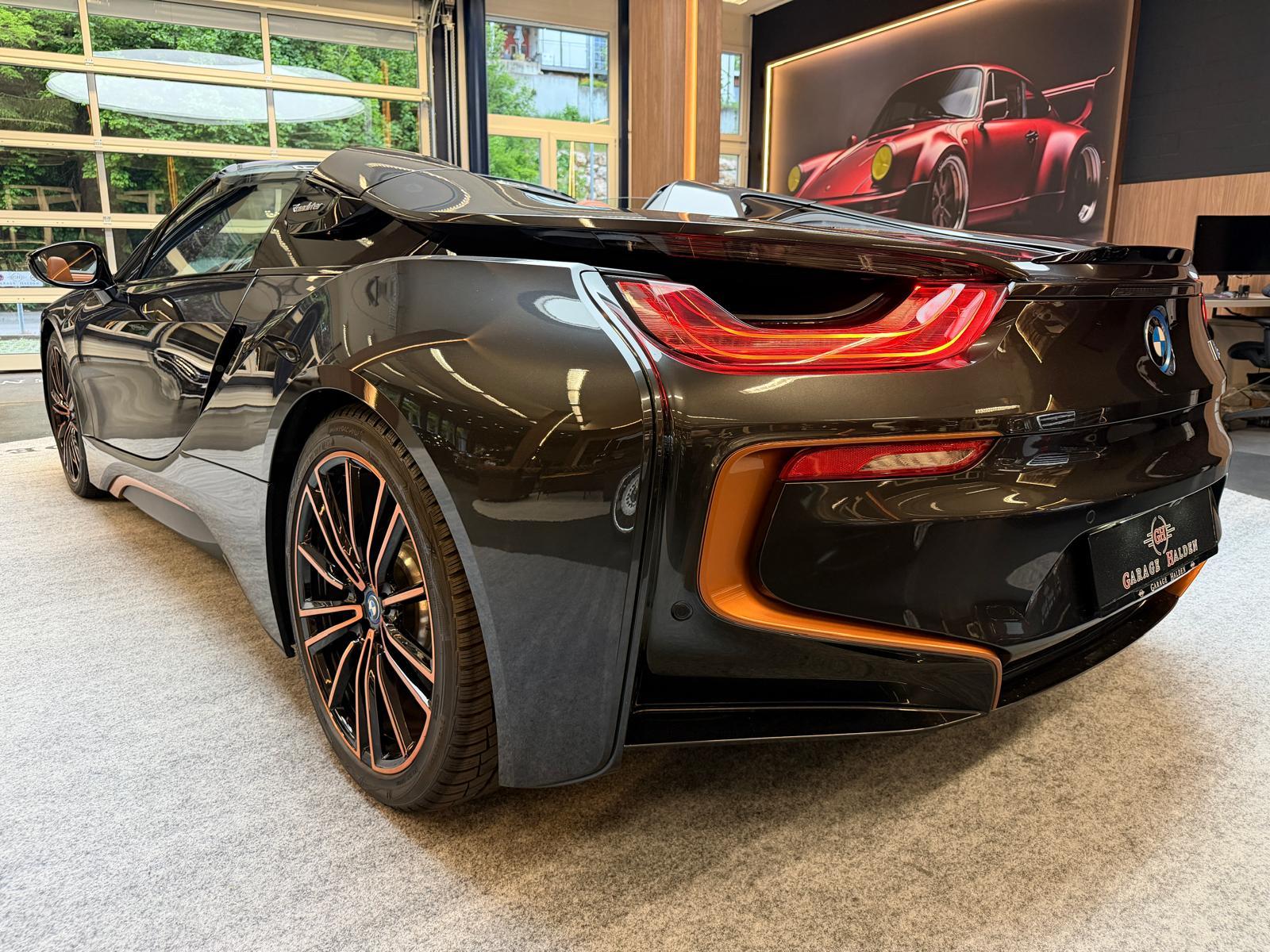 BMW i8 Roadster-image-8