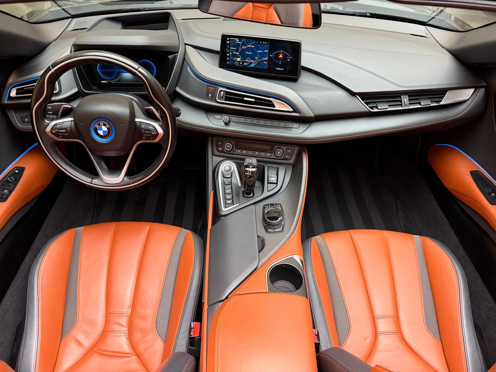 BMW i8 Roadster-image-16