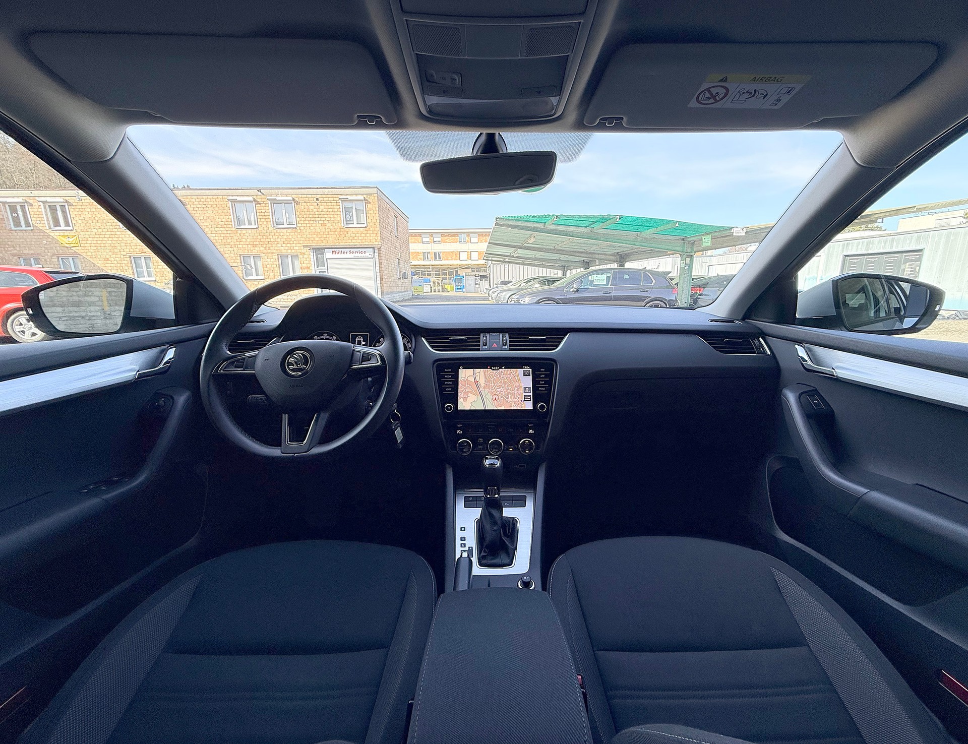 SKODA Octavia Combi 1.5 TSI Soleil DSG-Automat-image-16