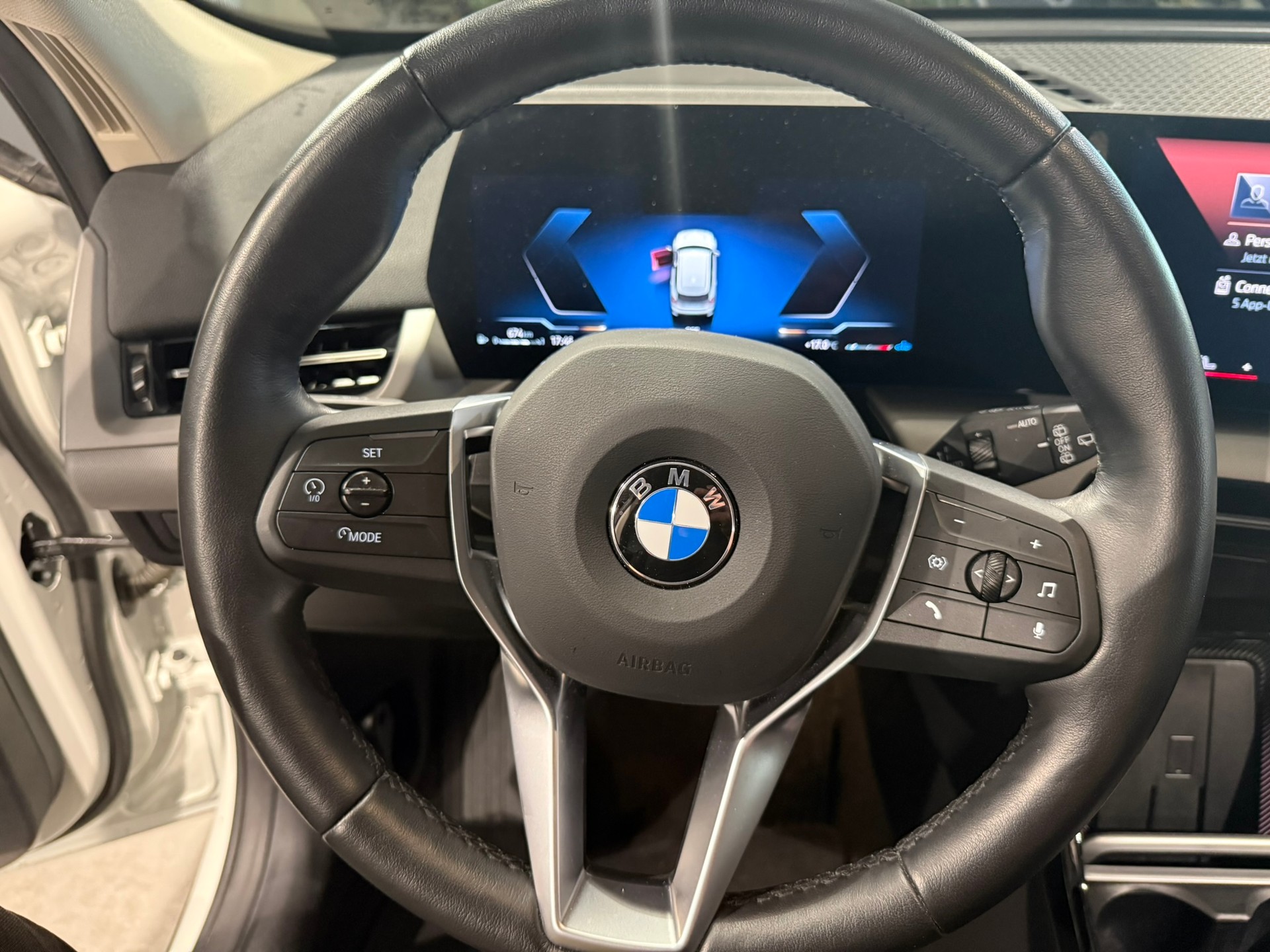 BMW X1 sDrive 18i-image-25