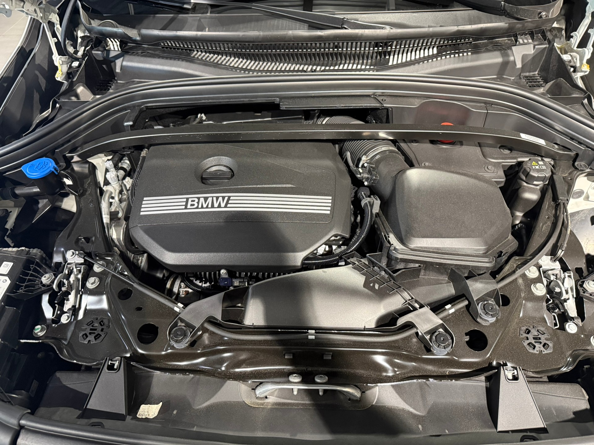 BMW X1 sDrive 18i-image-29