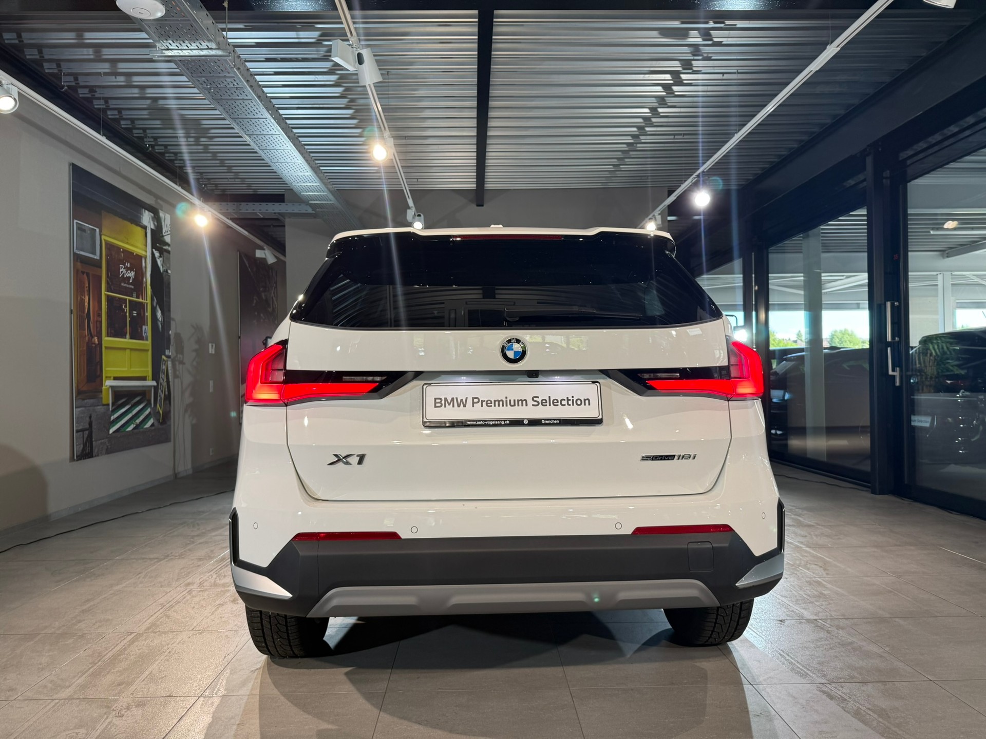 BMW X1 sDrive 18i-image-5