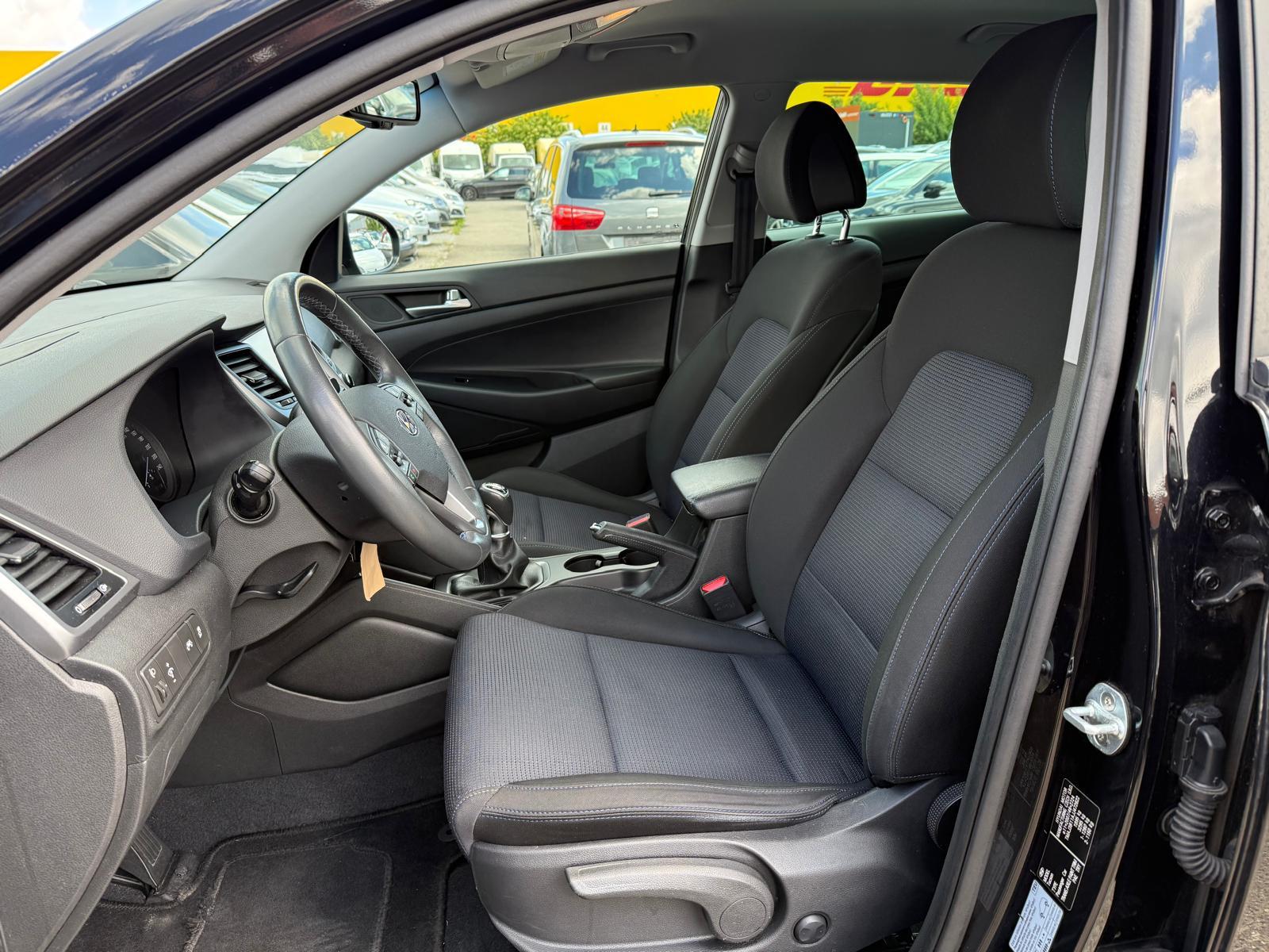 HYUNDAI Tucson 1.6 T-GDi Amplia 2WD-image-8