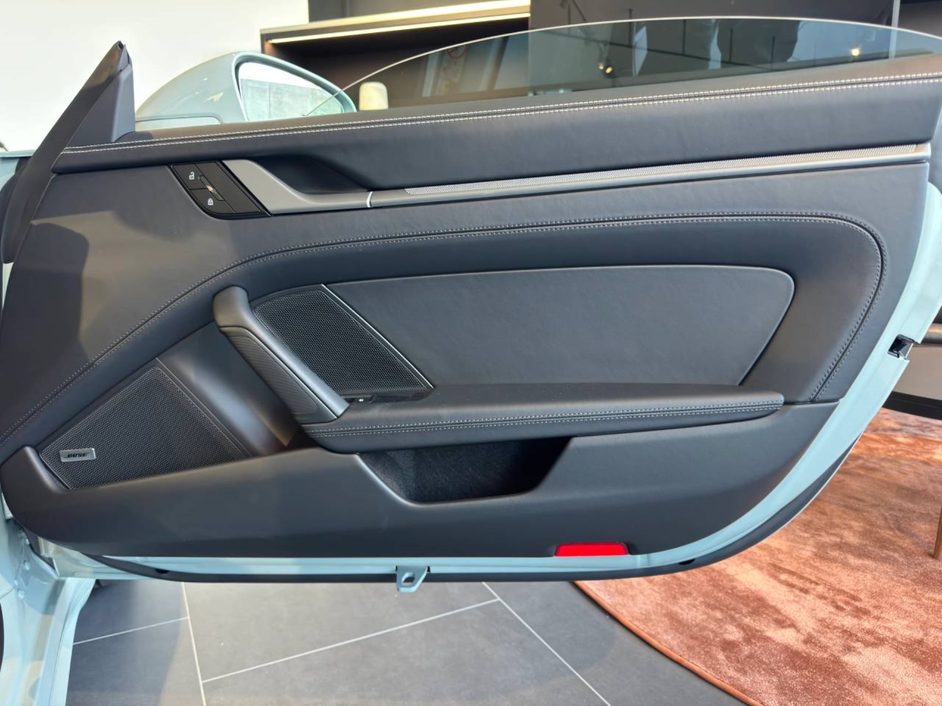 PORSCHE 911 Carrera 4S Cabriolet-image-20