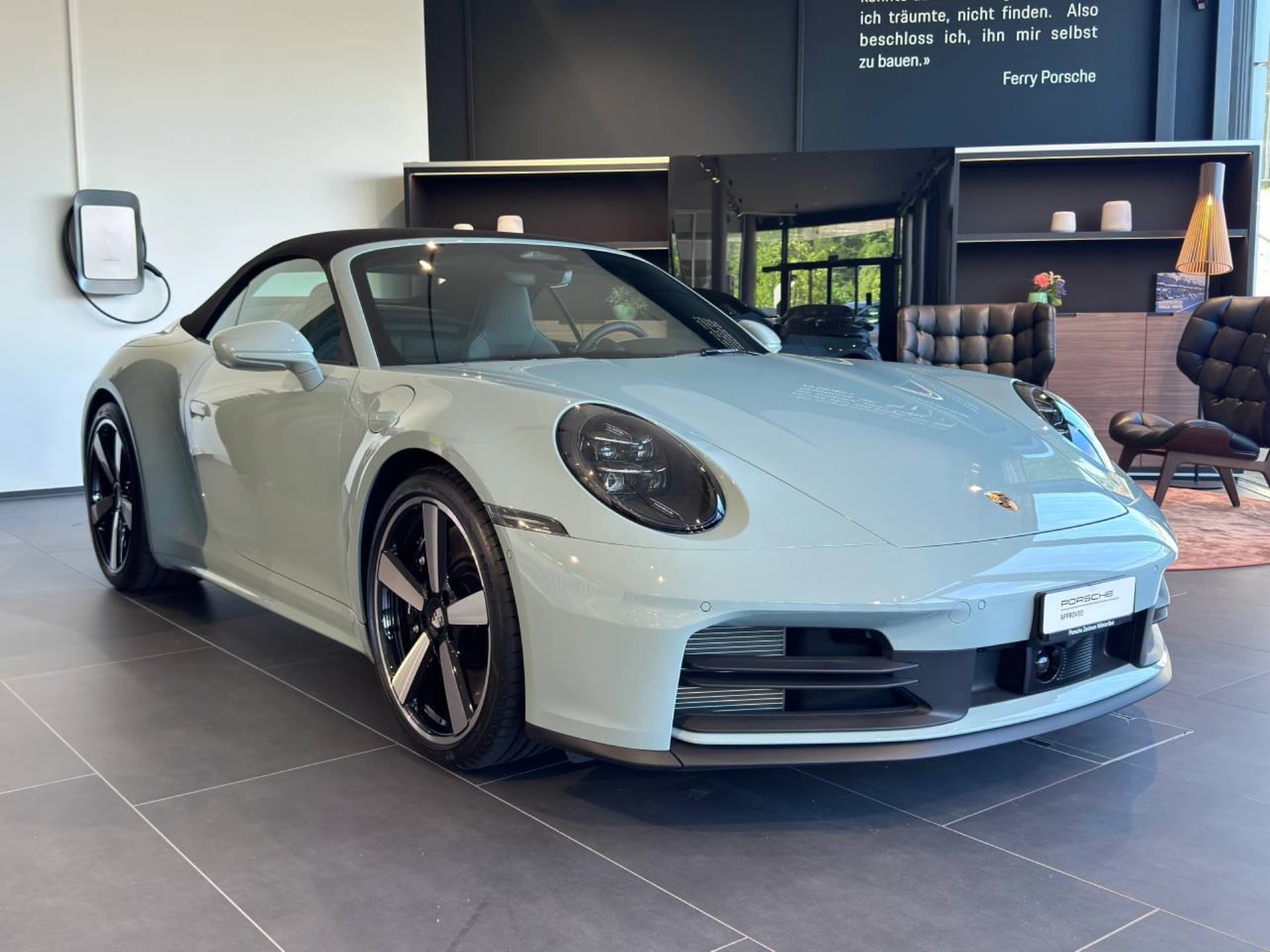 PORSCHE 911 Carrera 4S Cabriolet-image-8
