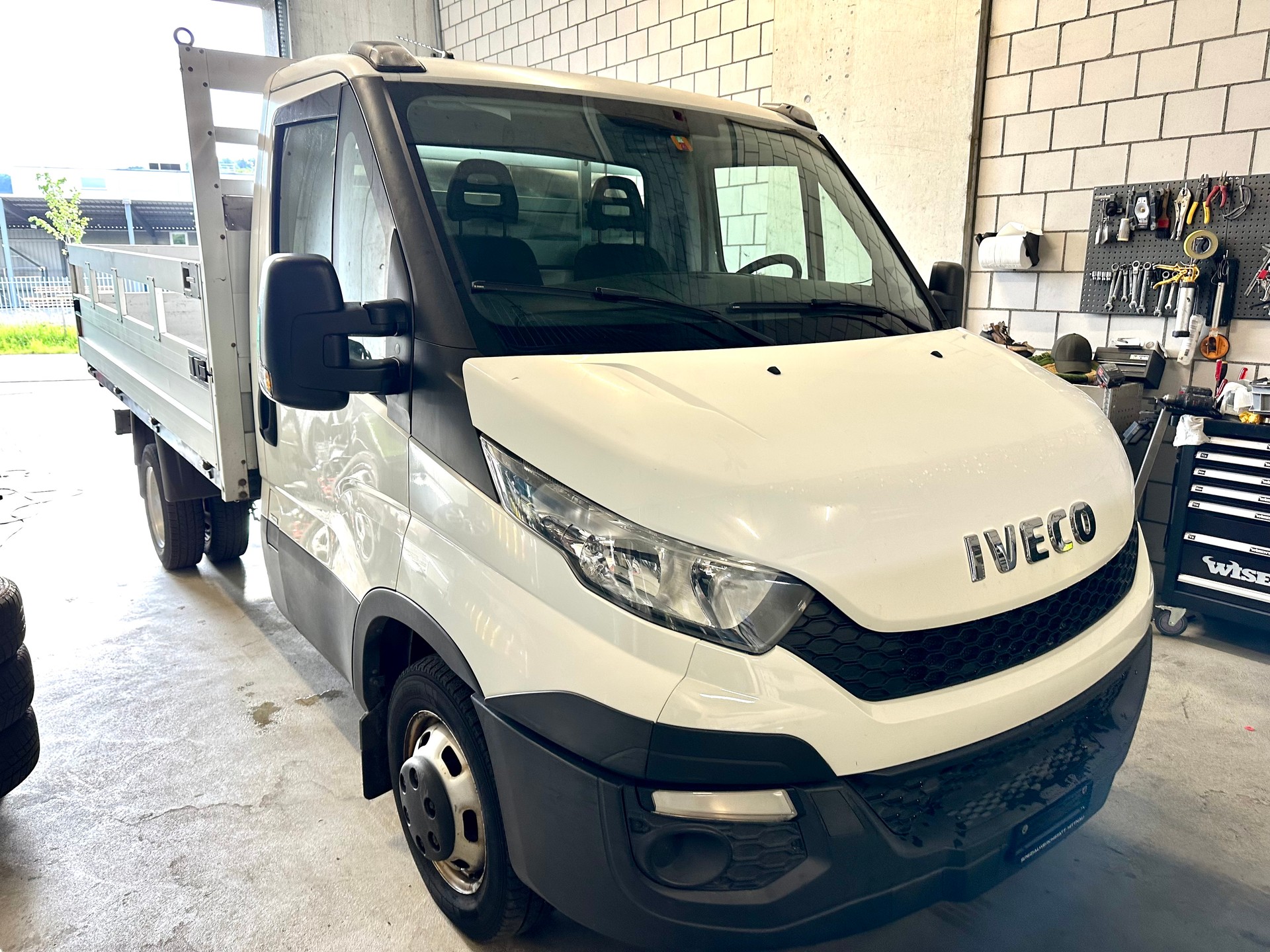 IVECO 35C15-image-1