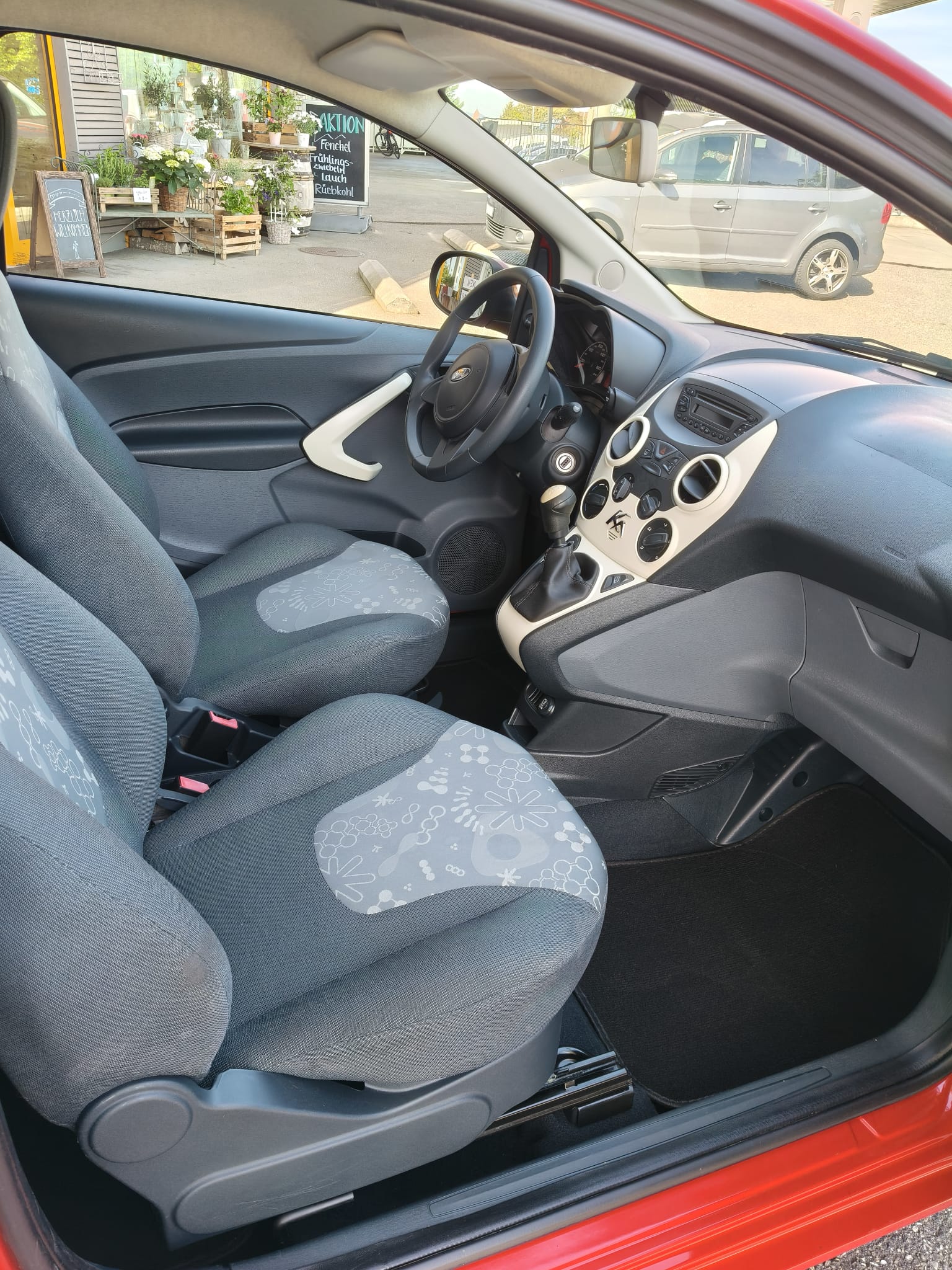 FORD KA 1.25-image-8