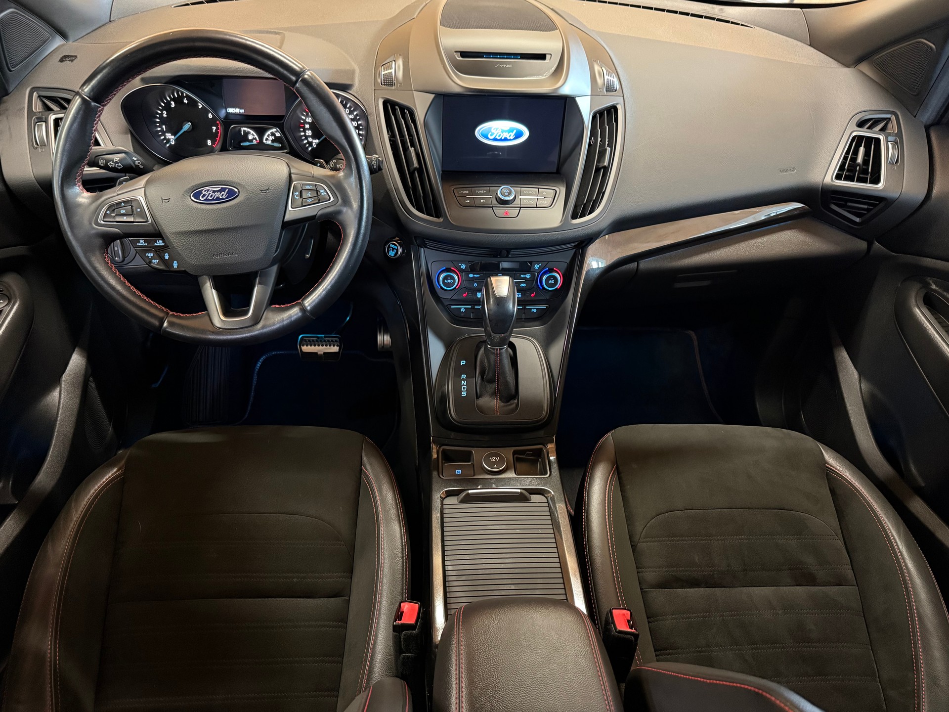 FORD Kuga 1.5 SCTi ST Line High 4WD Automatic-image-8