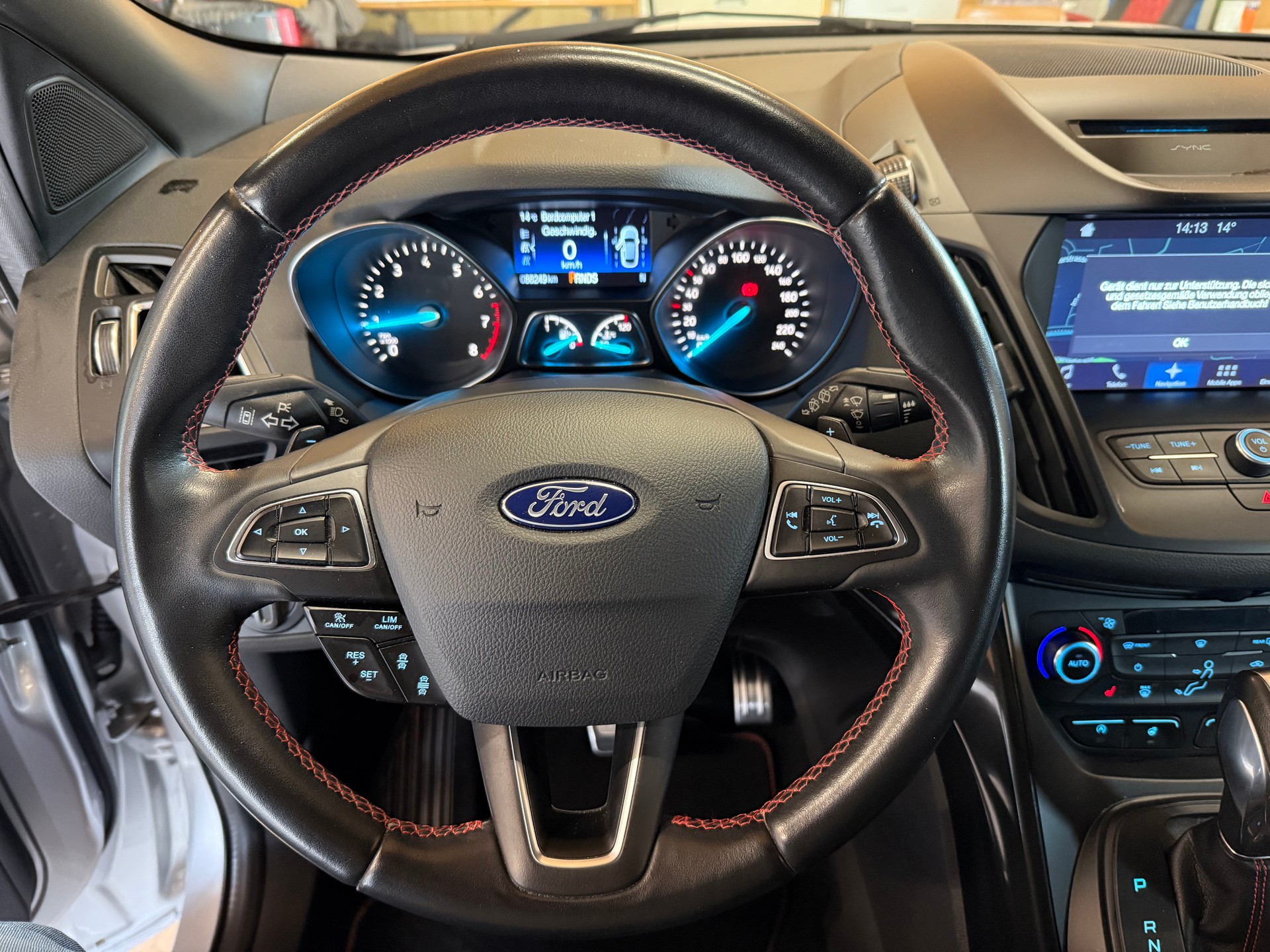 FORD Kuga 1.5 SCTi ST Line High 4WD Automatic-image-9