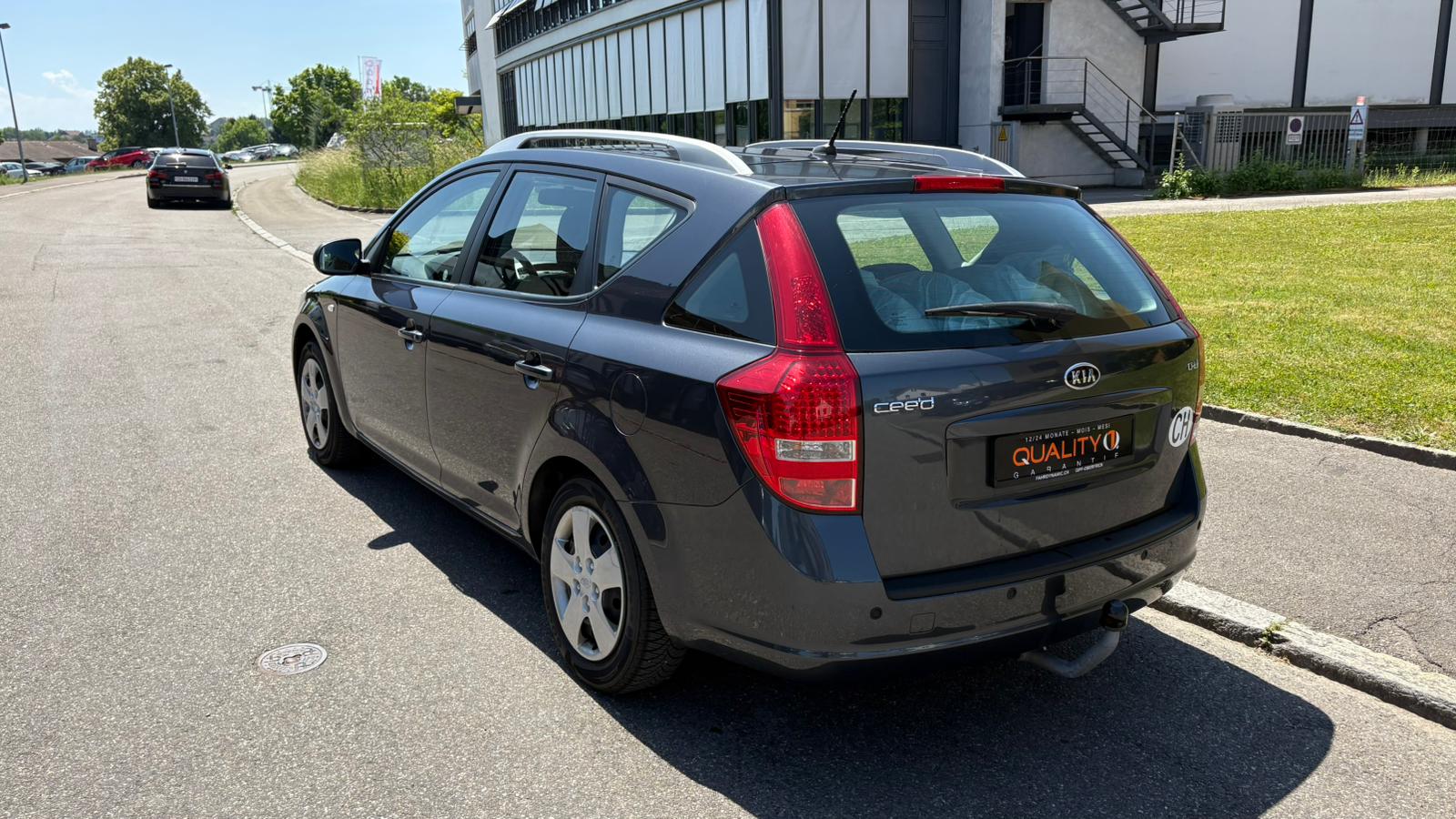 KIA Cee'd Sporty Wagon 1.6 CRDi Trend Automatic-image-10