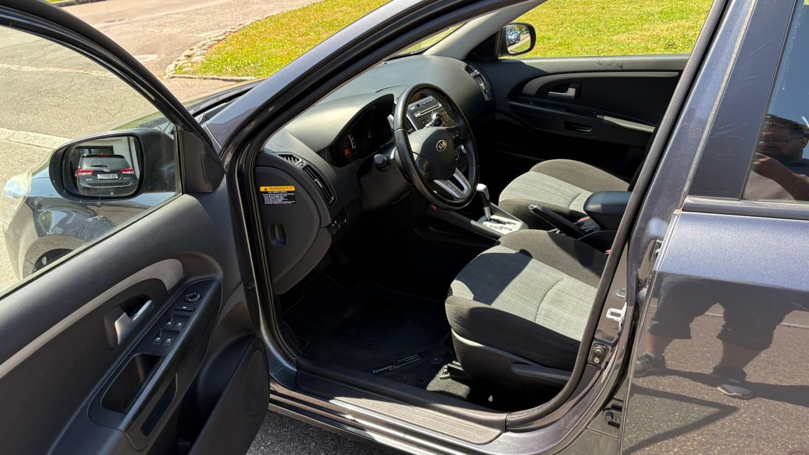 KIA Cee'd Sporty Wagon 1.6 CRDi Trend Automatic-image-6