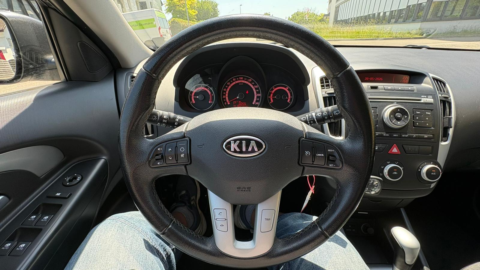 KIA Cee'd Sporty Wagon 1.6 CRDi Trend Automatic-image-8