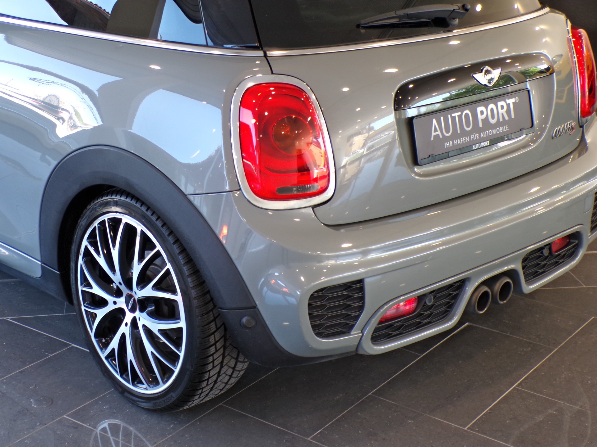 MINI Cooper S Steptronic-image-9