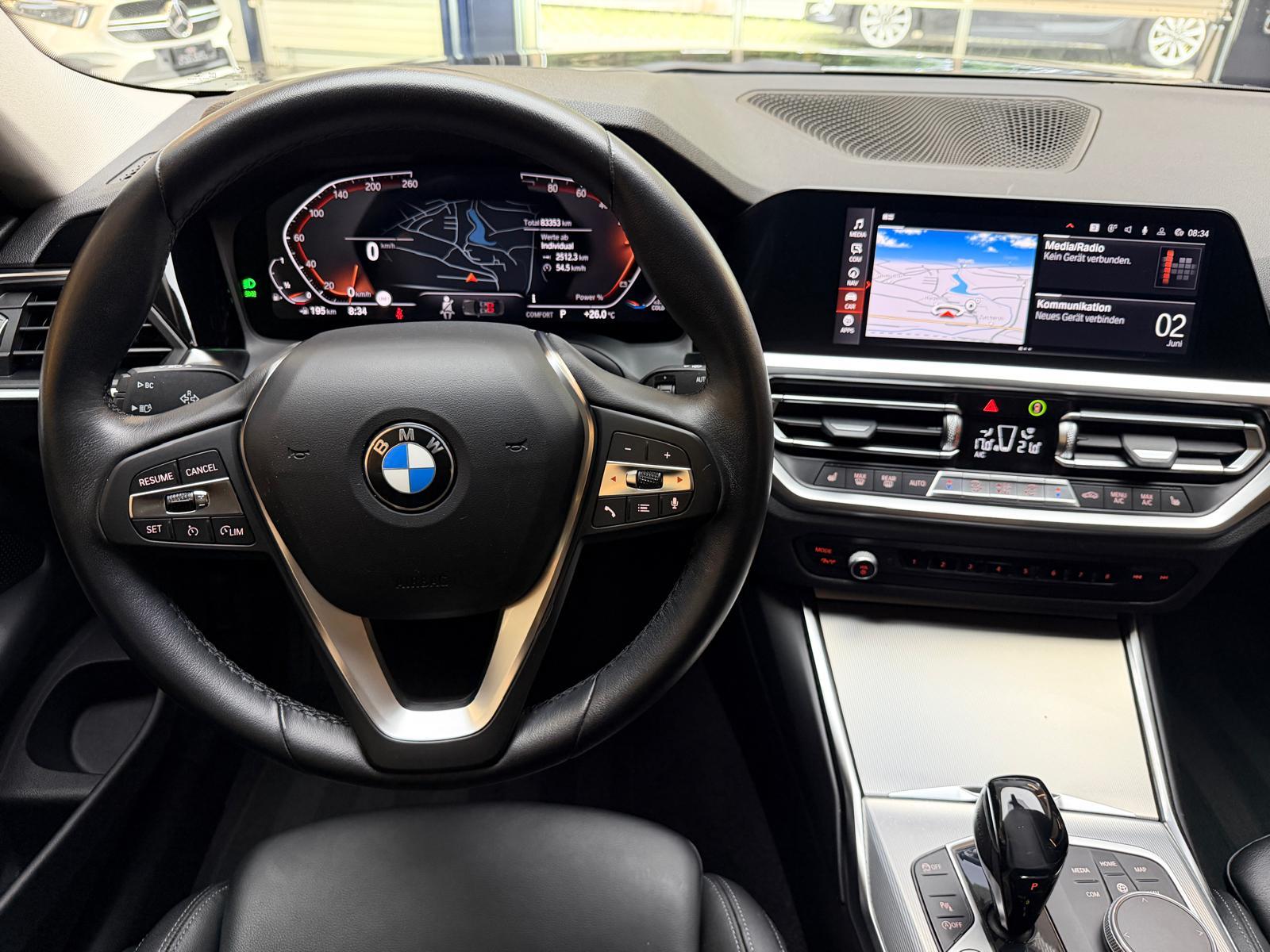 BMW 420i Coupé-image-12