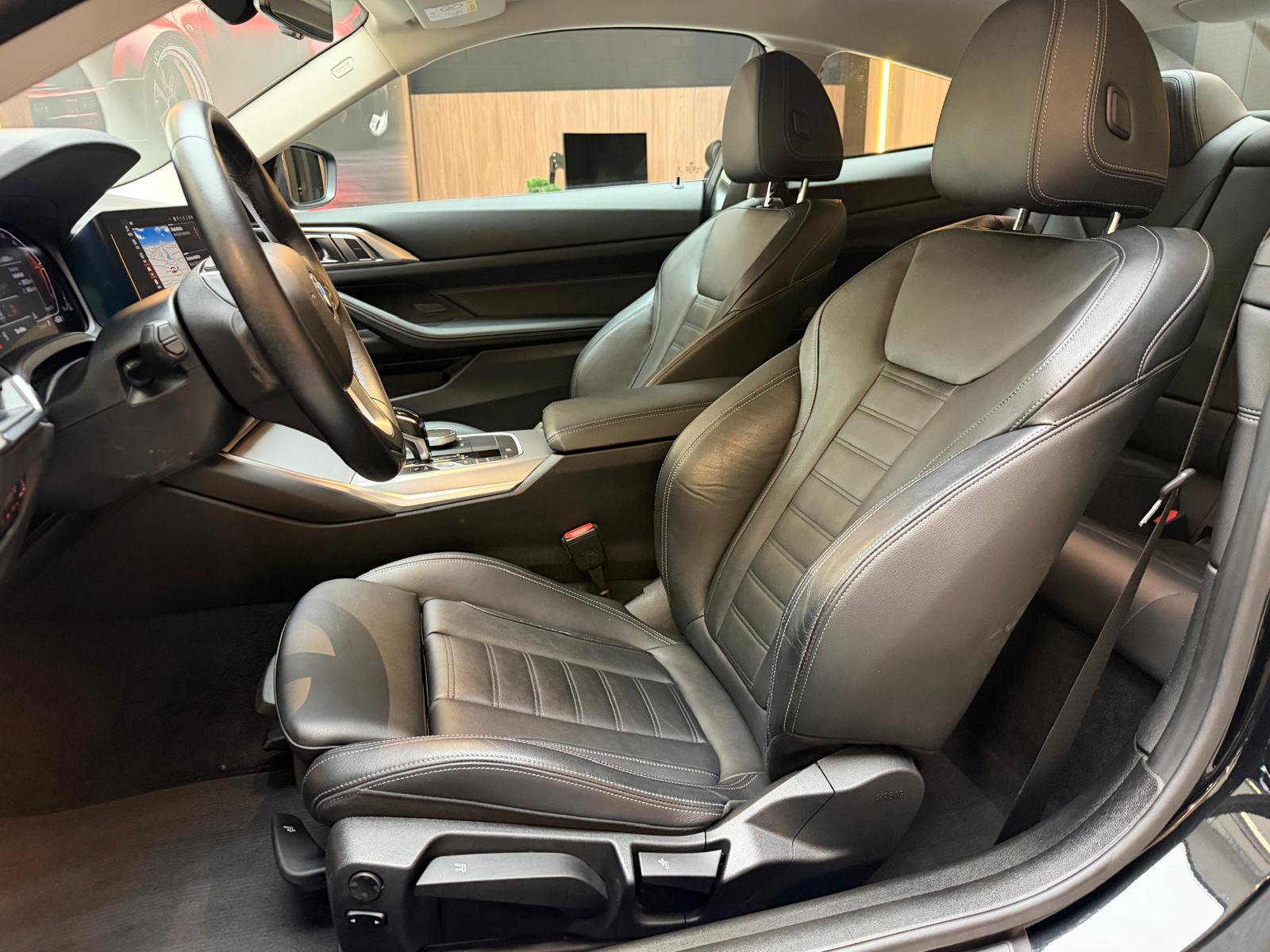 BMW 420i Coupé-image-13