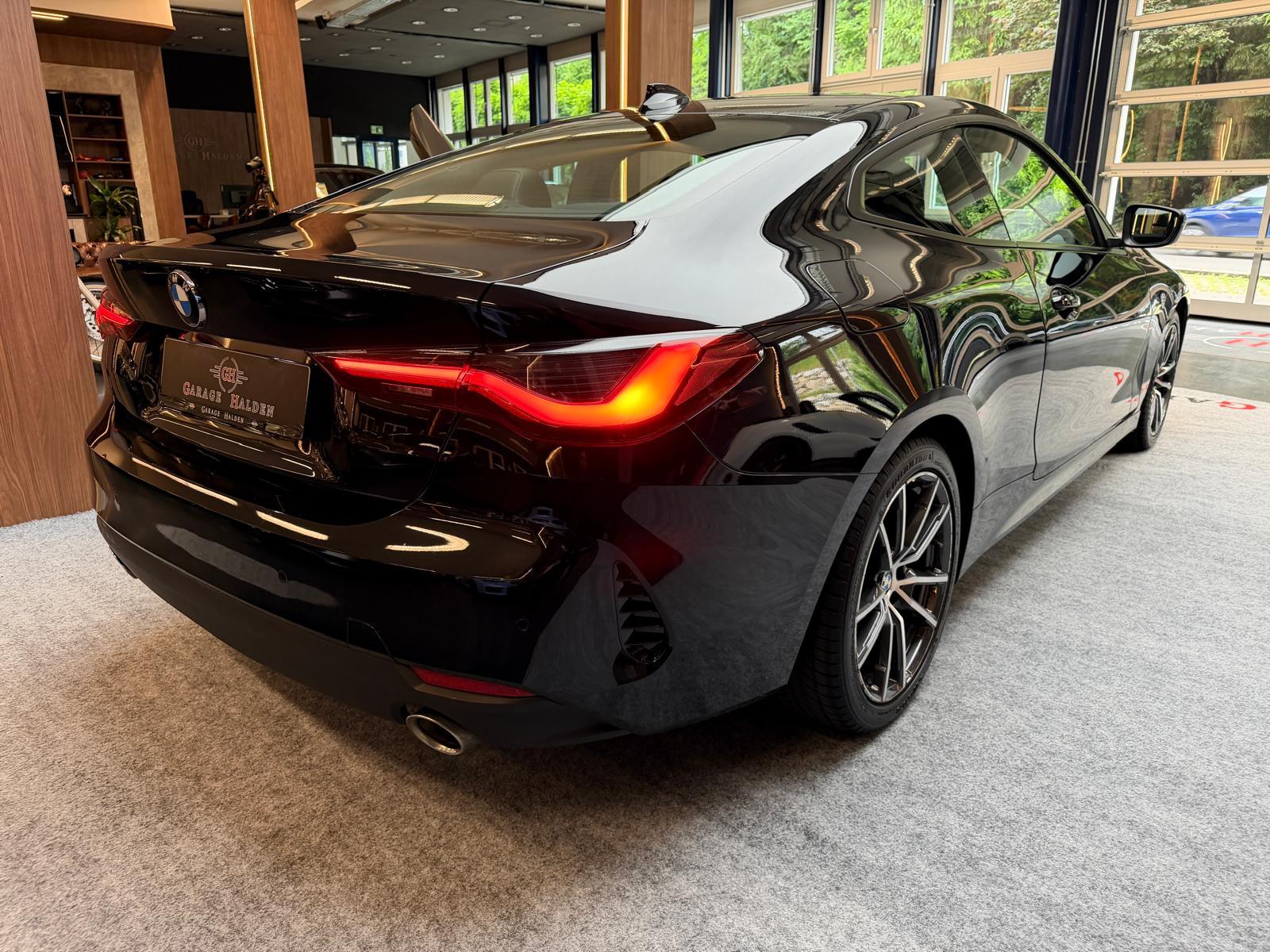 BMW 420i Coupé-image-7