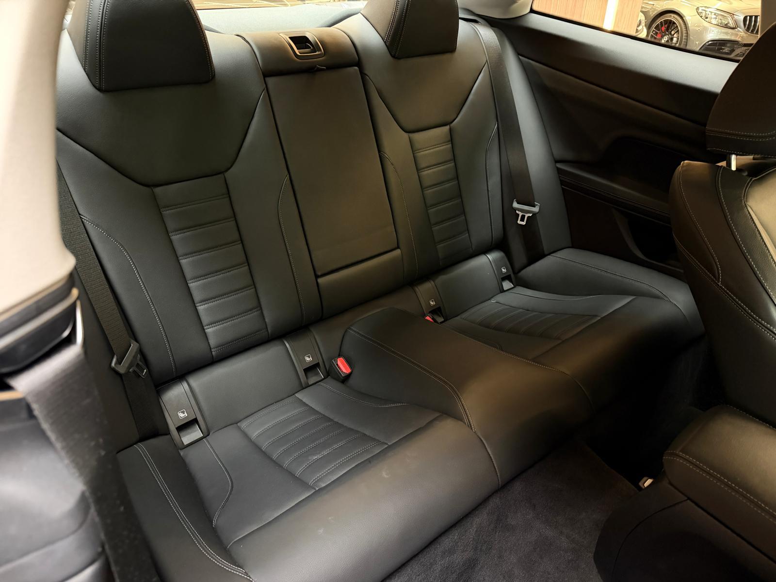 BMW 420i Coupé-image-16