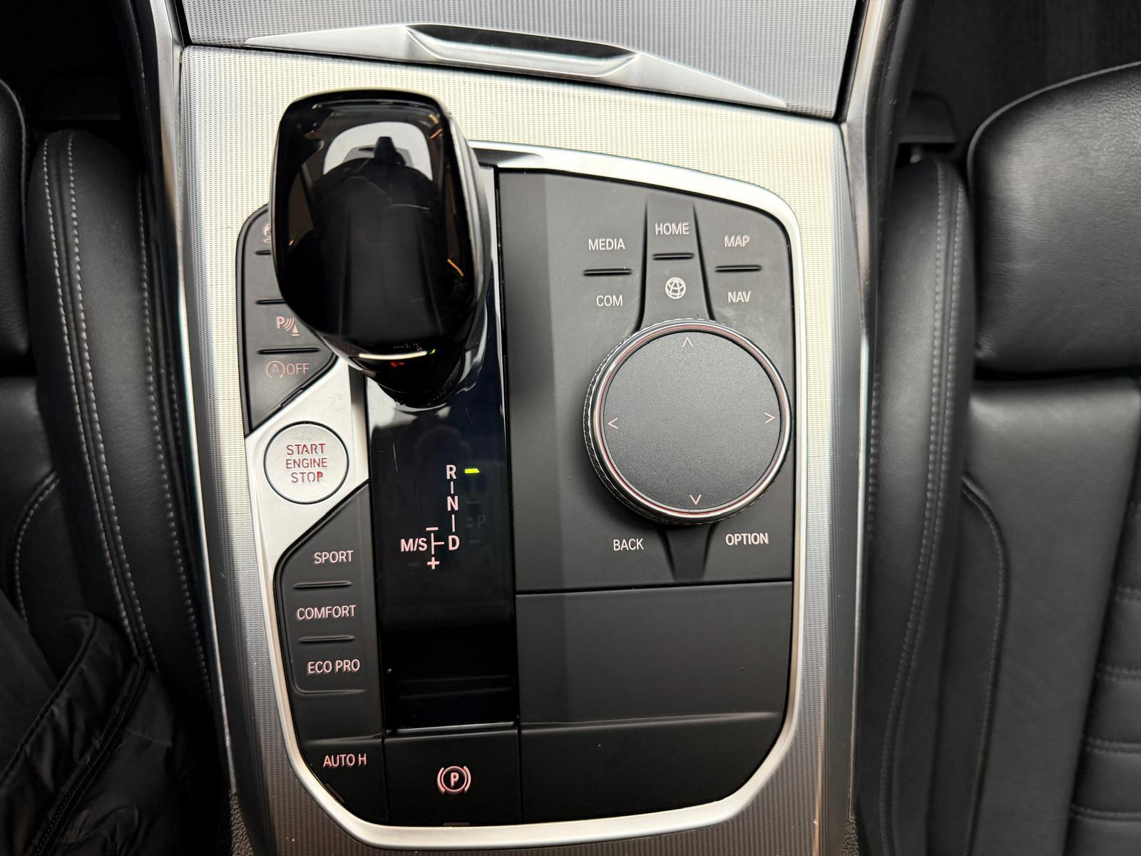 BMW 420i Coupé-image-23