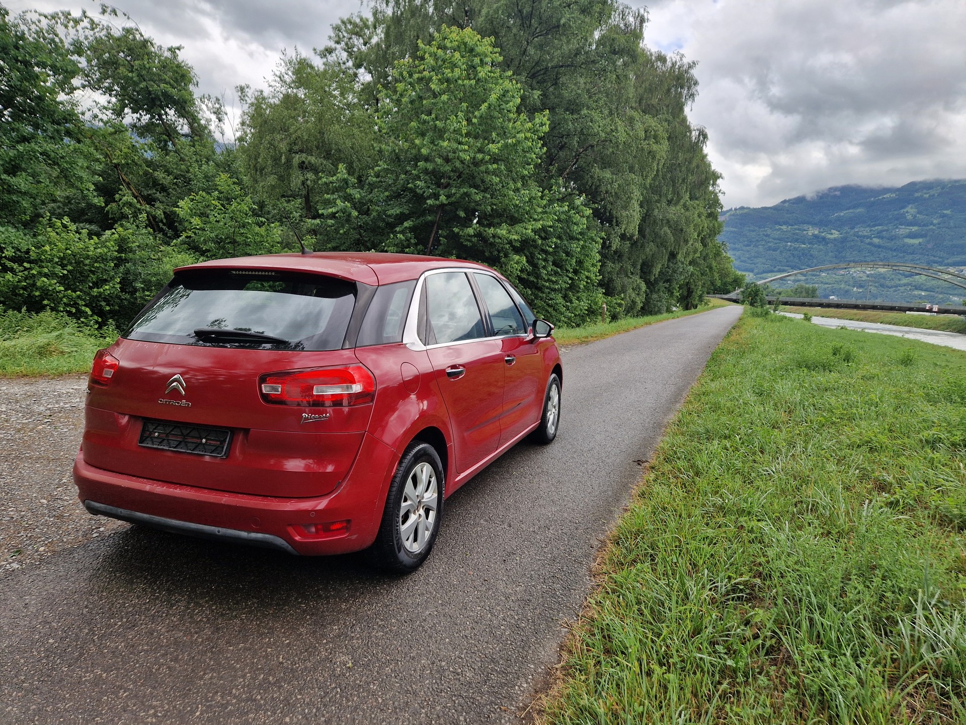 CITROEN C4 Picasso 1.6i 16V THP Exclusive-image-3