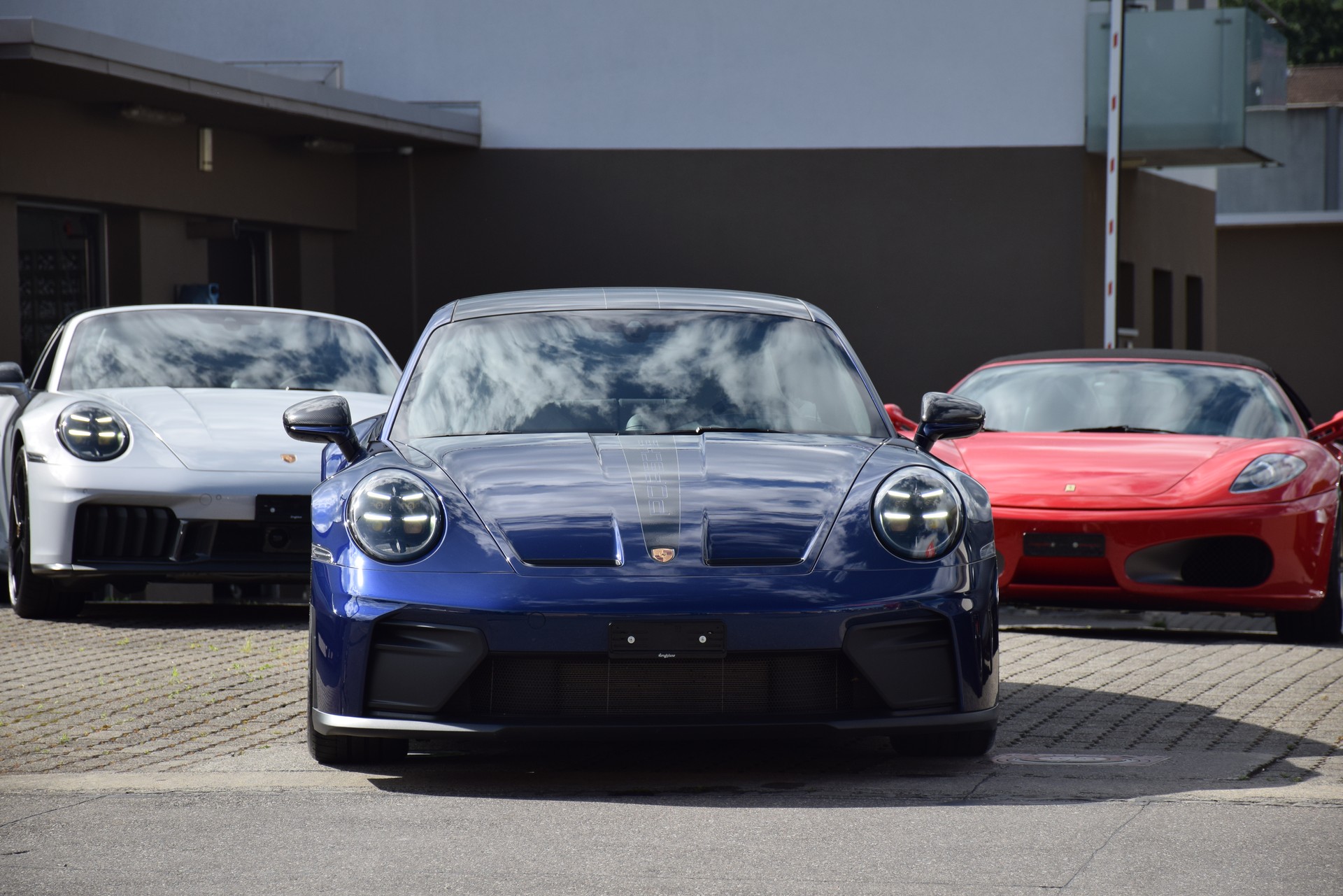 PORSCHE 911 GT3 Touring-image-0