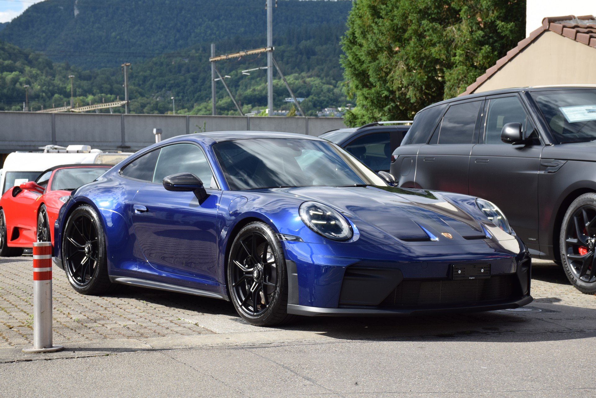 PORSCHE 911 GT3 Touring-image-6