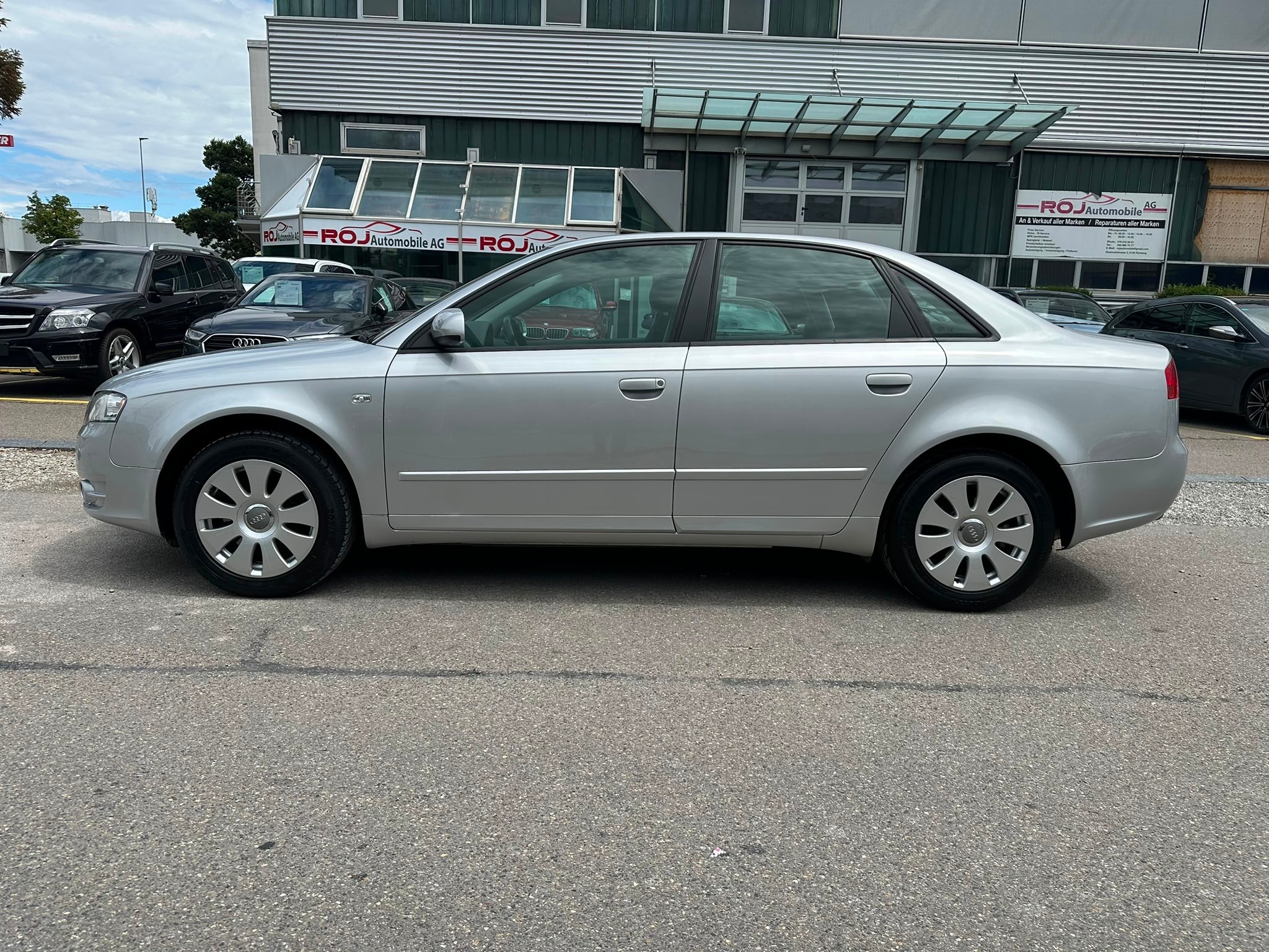 Car photo
