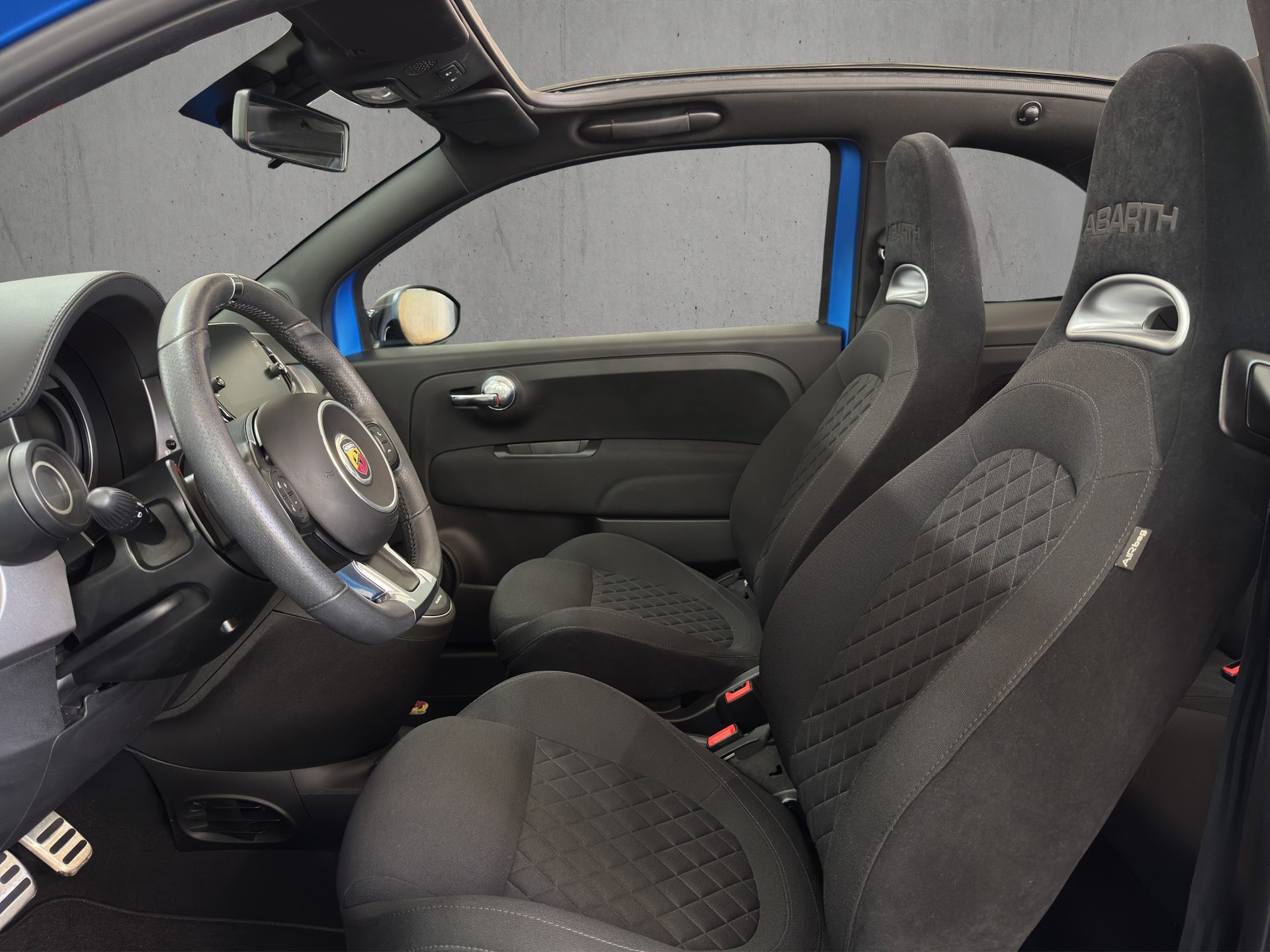 FIAT 595C 1.4 16V Turbo Abarth F595 Dualogic-image-11