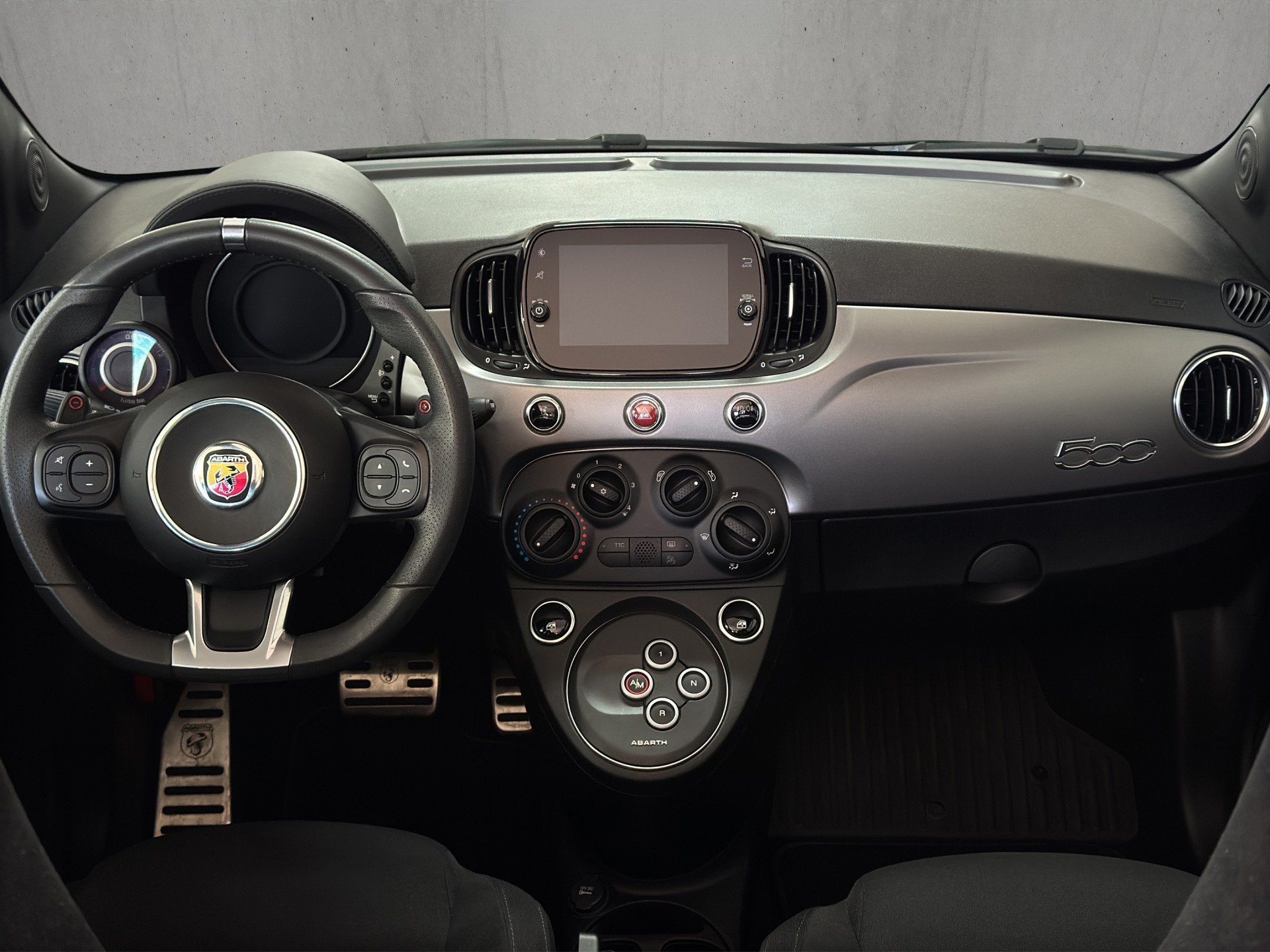 FIAT 595C 1.4 16V Turbo Abarth F595 Dualogic-image-15