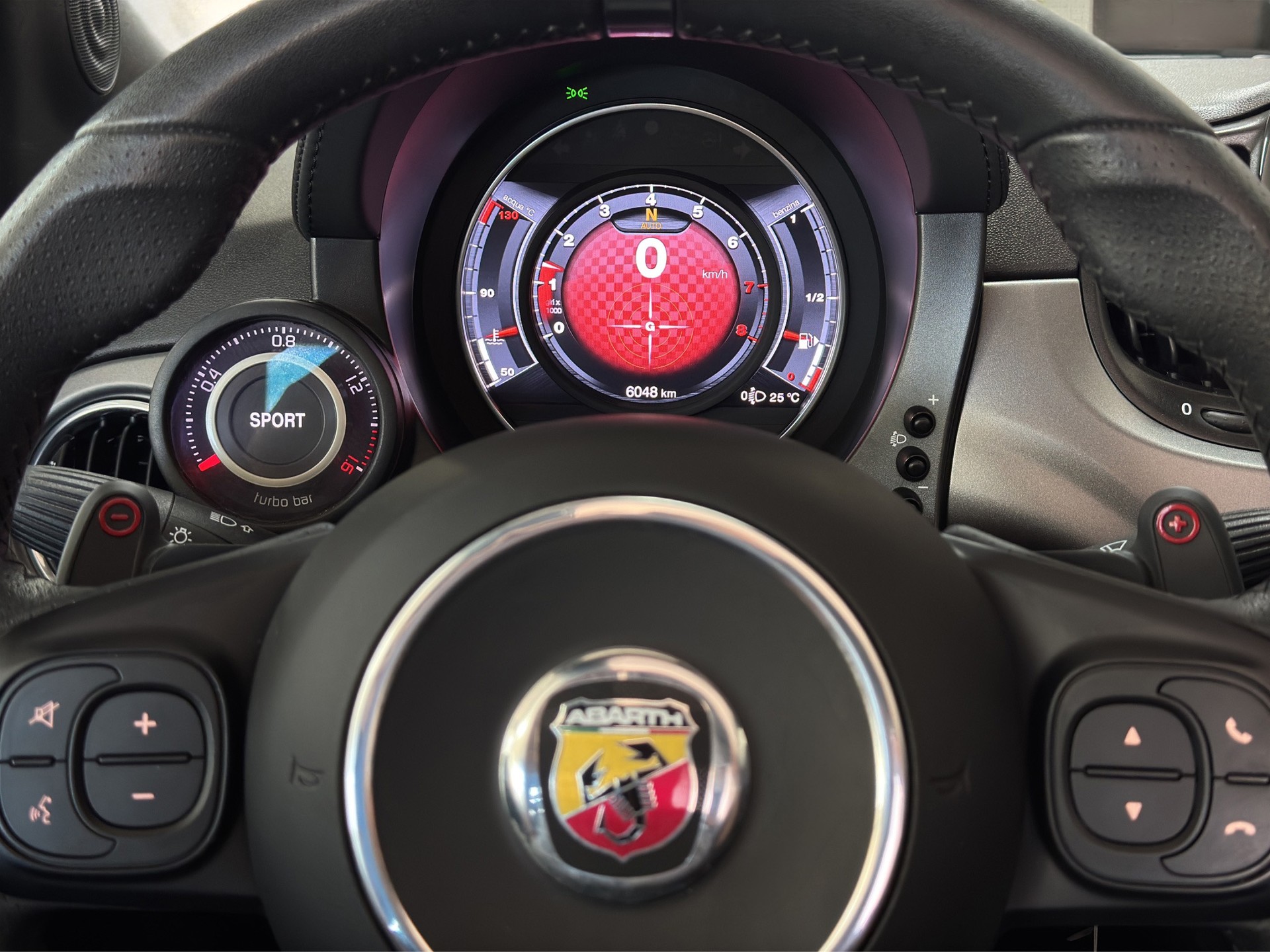 FIAT 595C 1.4 16V Turbo Abarth F595 Dualogic-image-18
